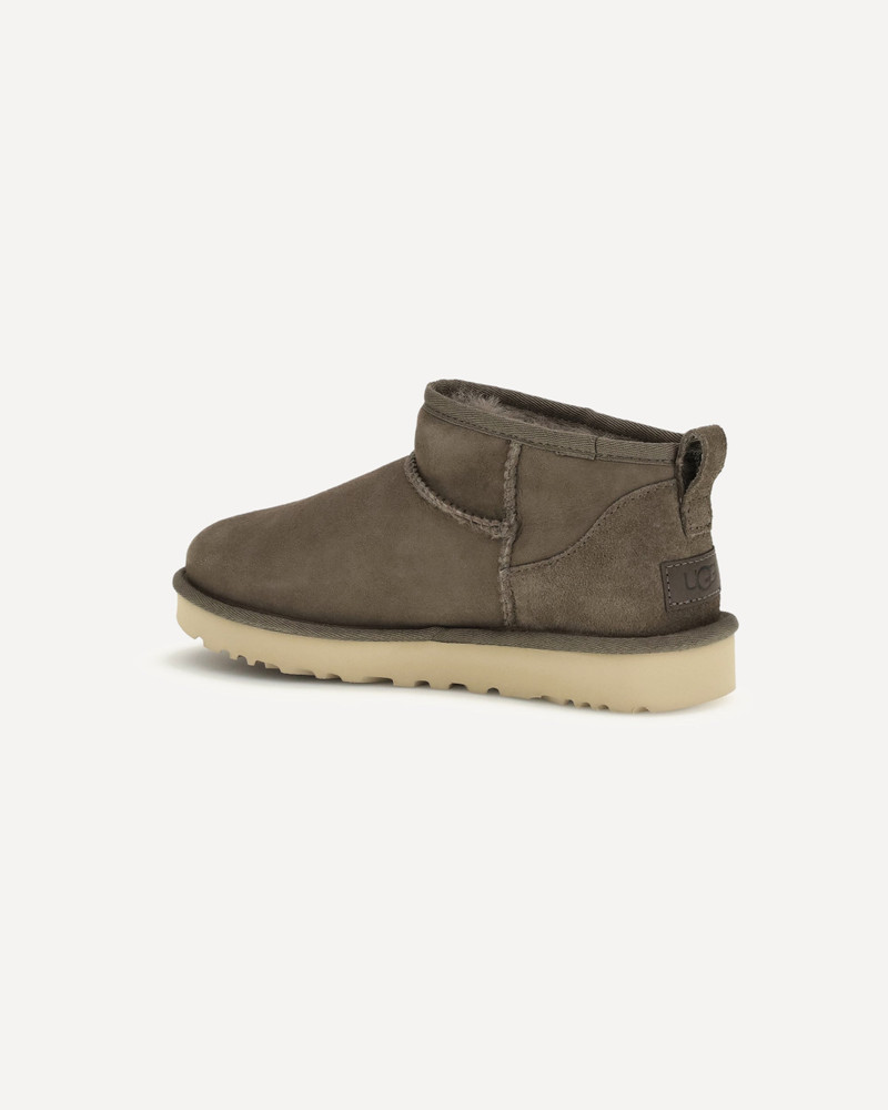 UGG Classic Ultra Mini Boots outlook