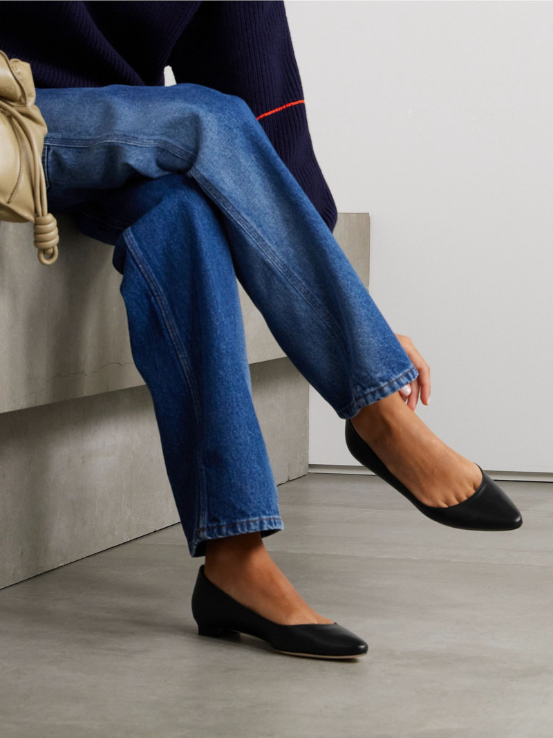 Manolo Blahnik BB 10 leather point-toe flats Black outlook
