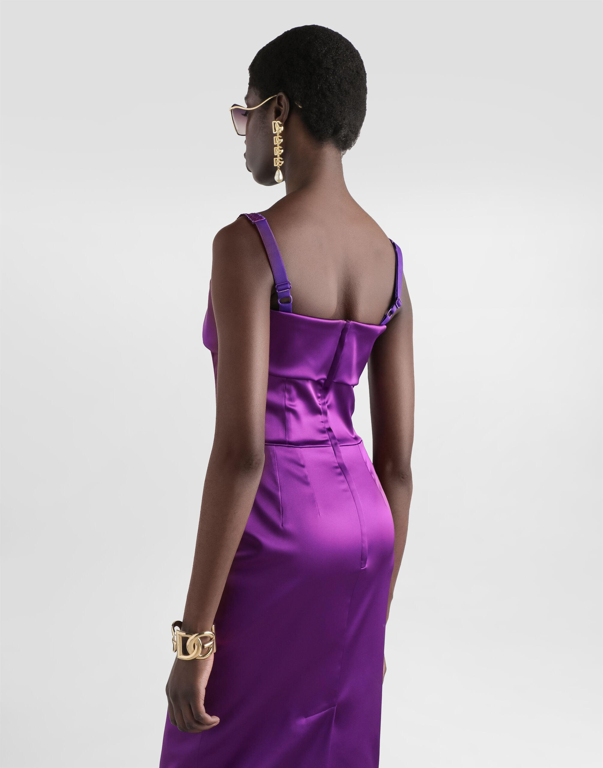 Fitted satin dress - 5