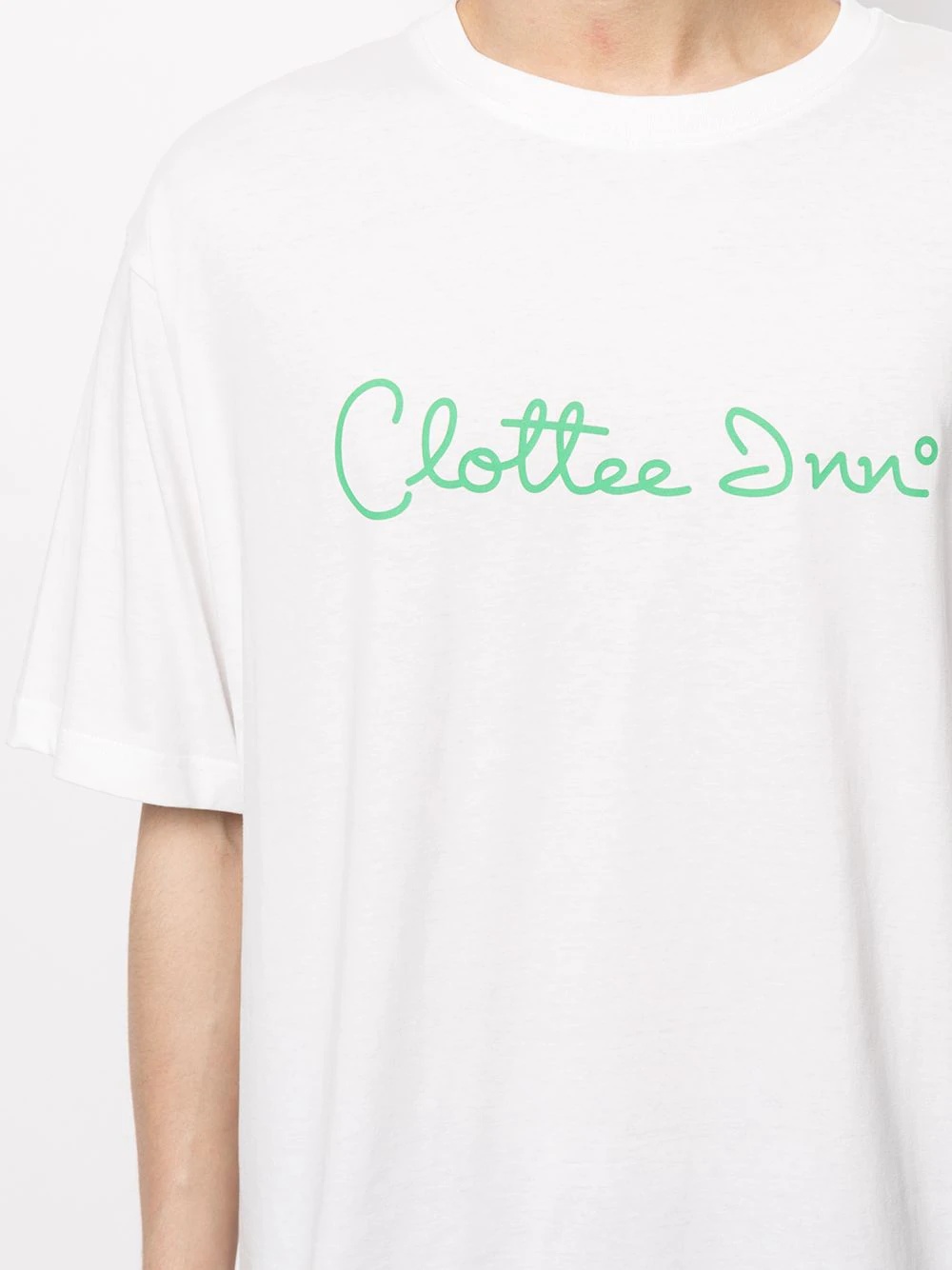 Clottee Inn graphic-print T-shirt - 5