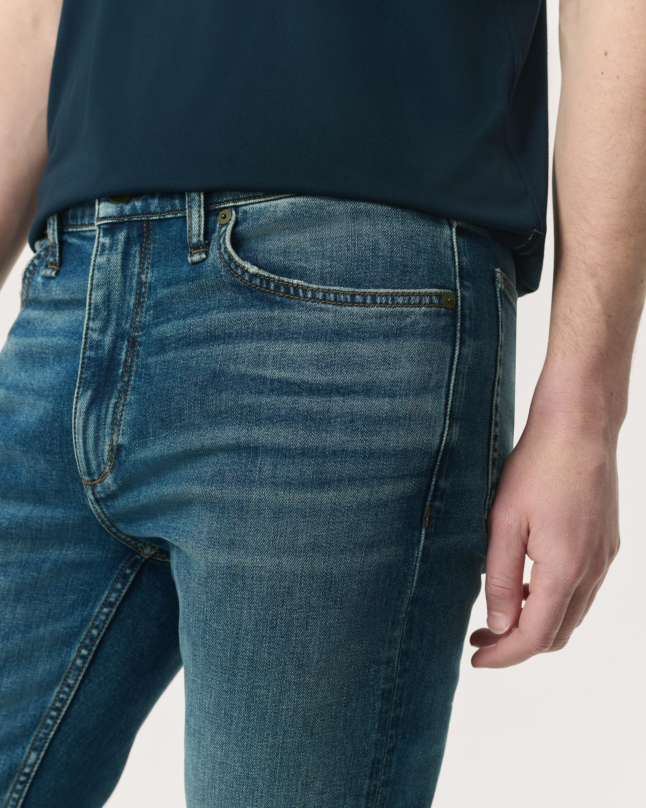 Fit 2 - Jared
Slim Fit Medium Indigo Authentic Stretch Jean - 4