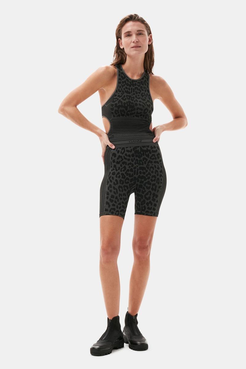 GANNI SEAMLESS JACQUARD SHORTS outlook