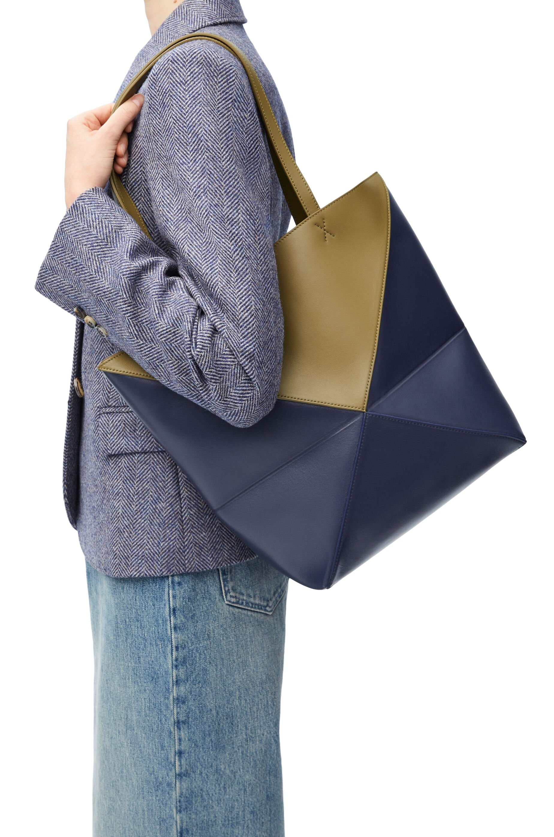 Puzzle Fold Tote in shiny calfskin - 3