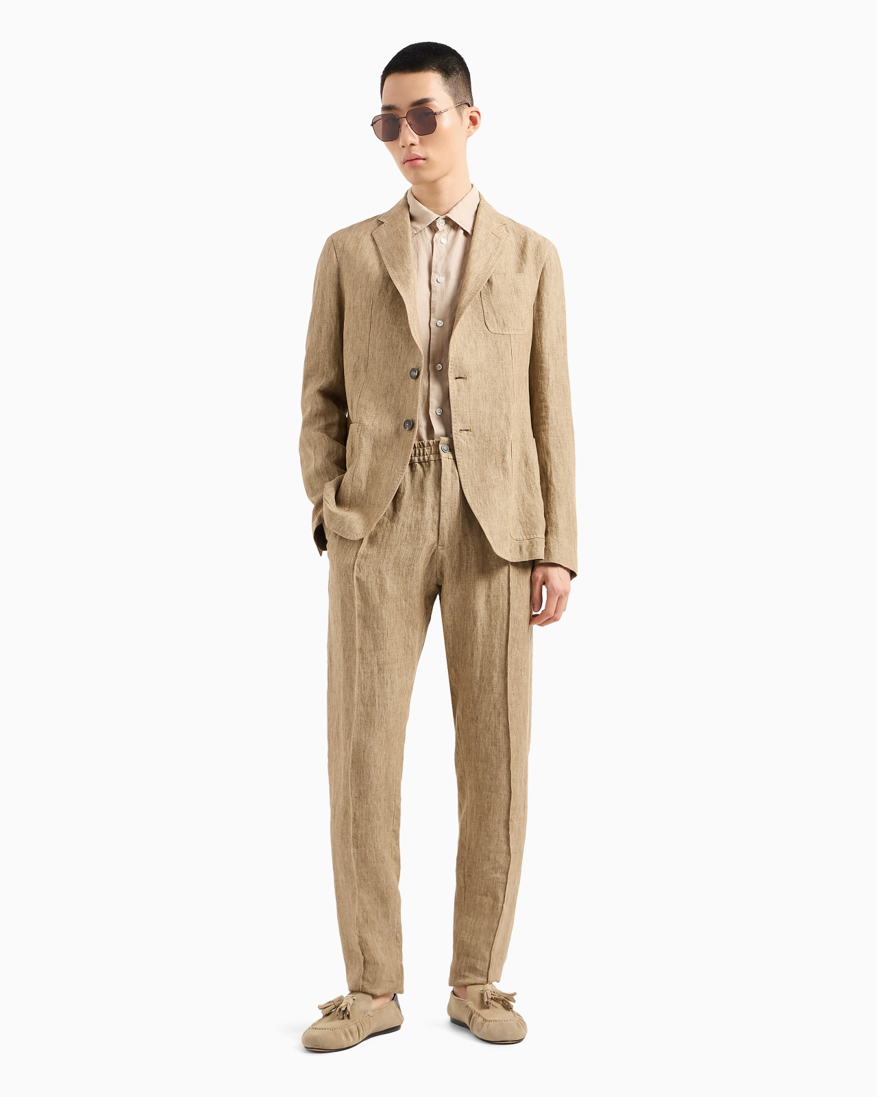 Garment-dyed linen shirt with French collar - 4