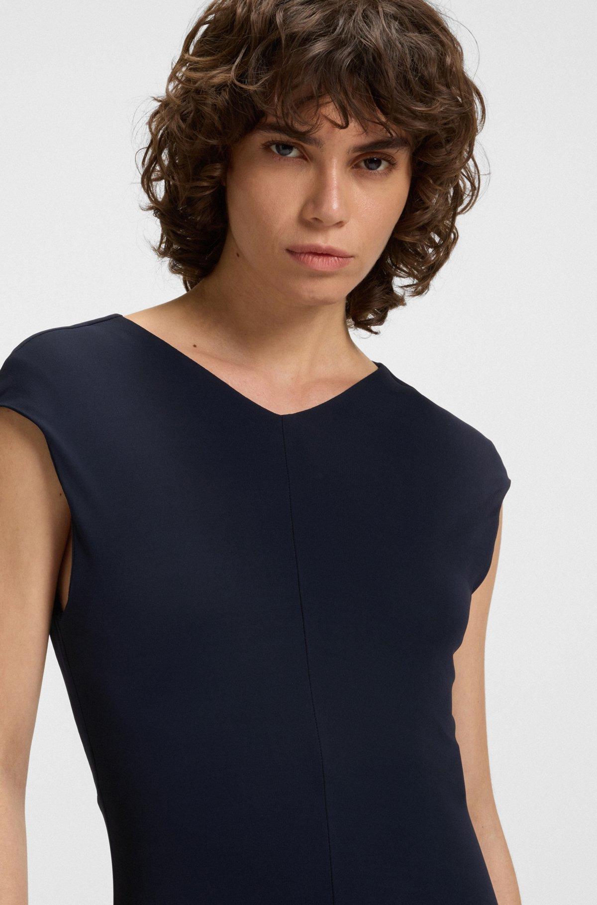 SLEEVELESS DRESS IN MATTE JERSEY WITH SEAMING DETAILS - 4