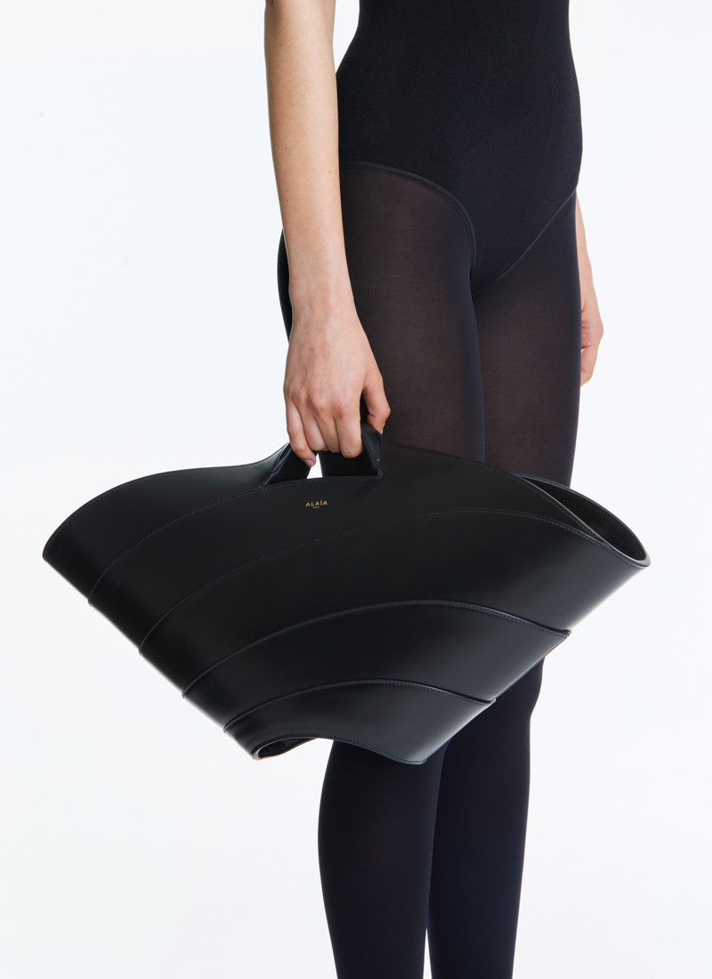 Alaïa KHAIMA MEDIUM BAG IN CALFSKIN outlook