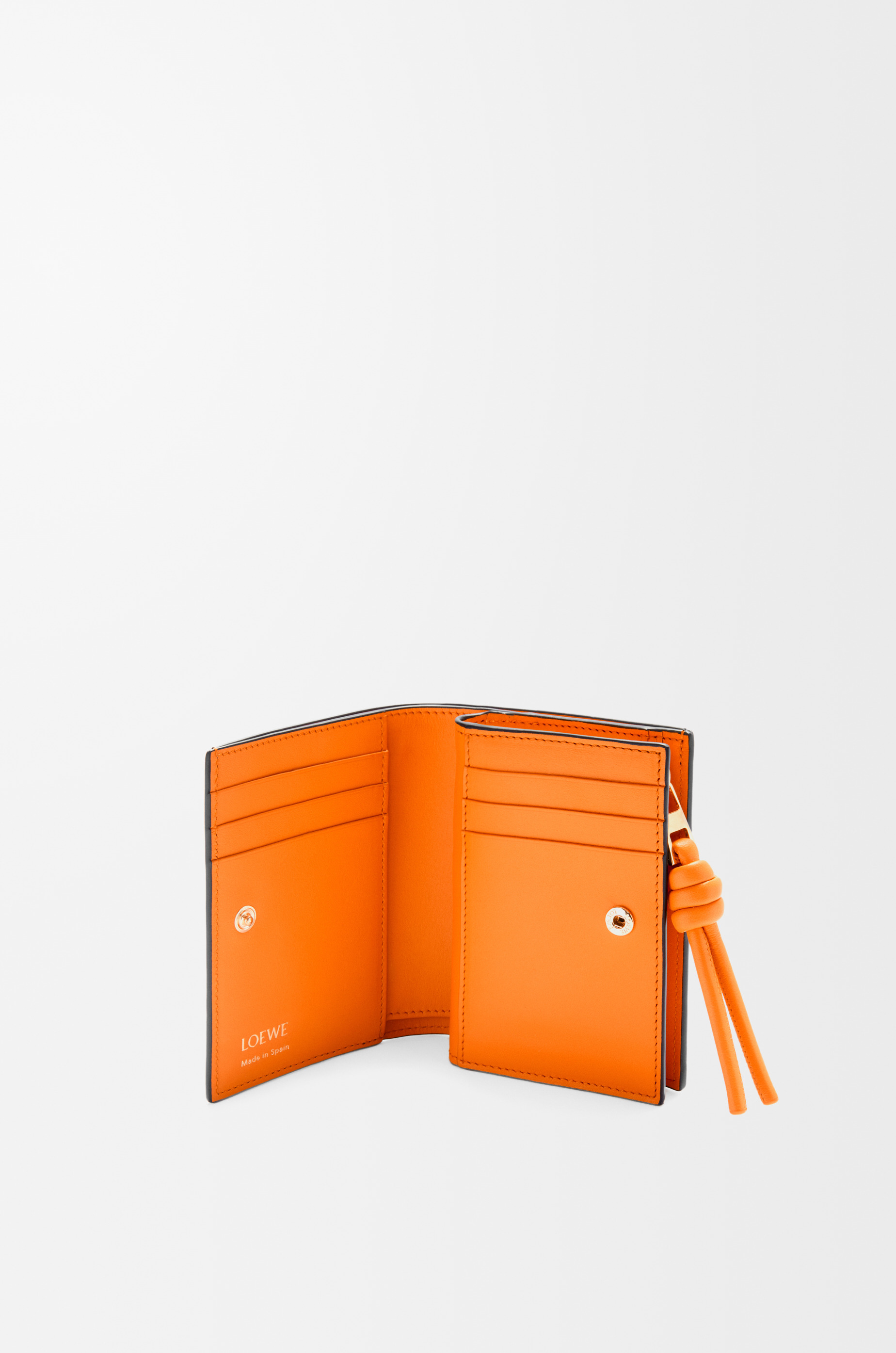 Knot compact wallet in shiny nappa calfskin - 2