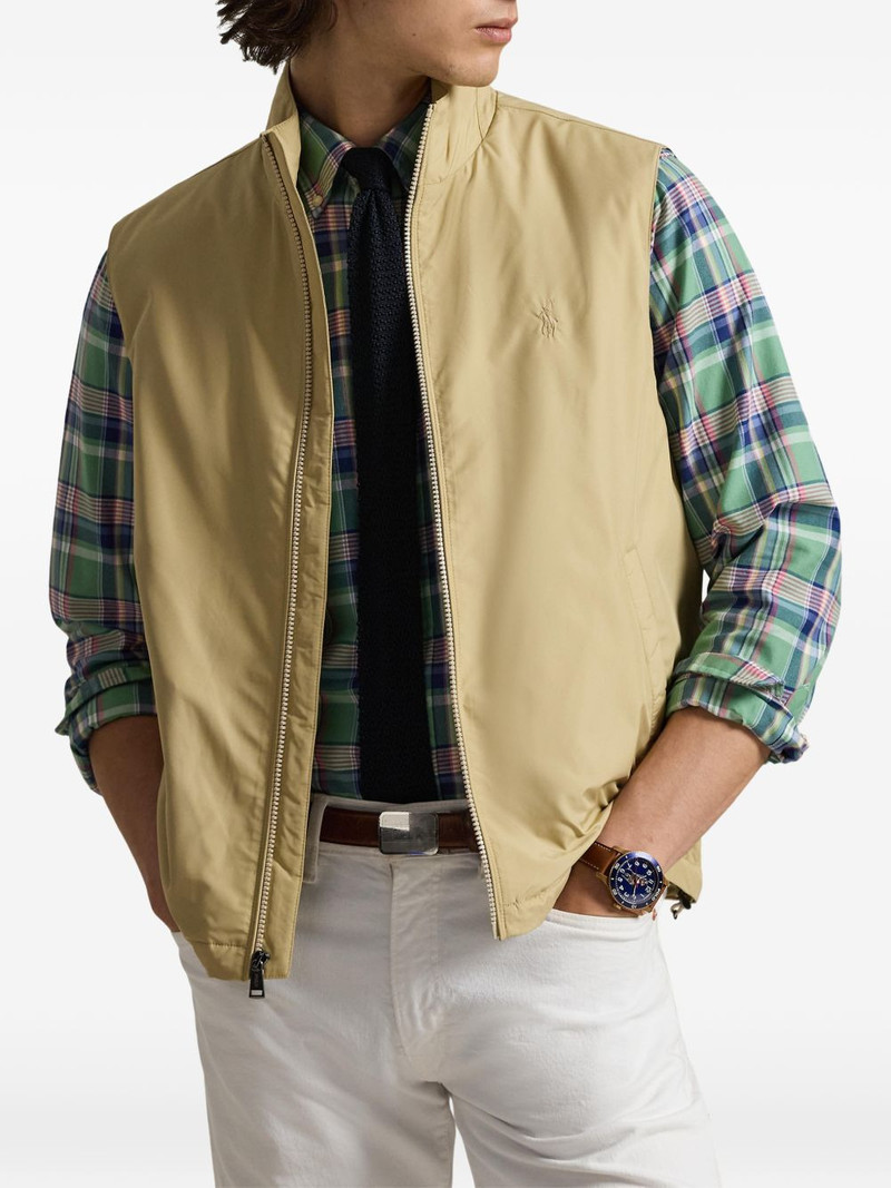 zip-up mock-neck gilet 3
