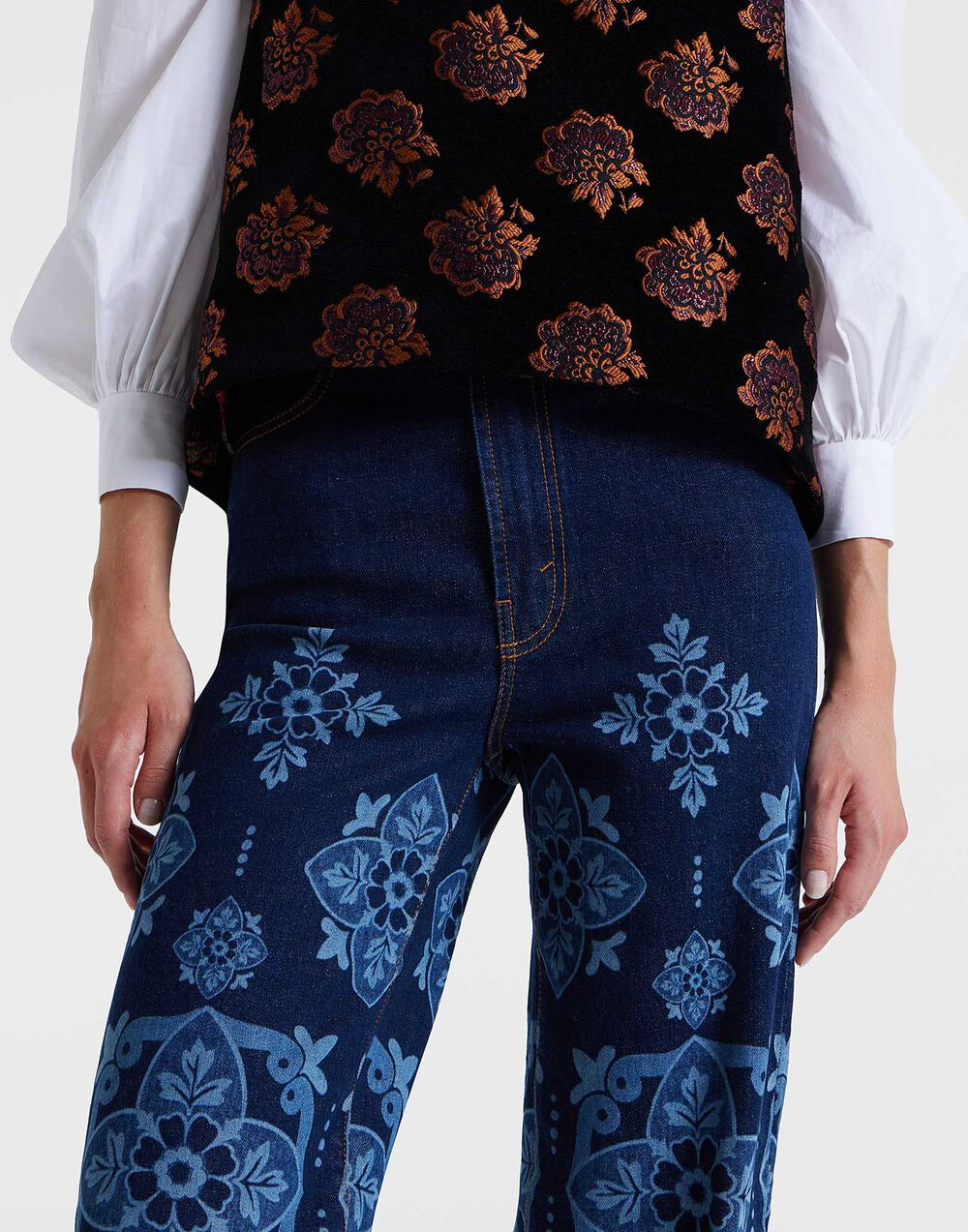 Flare Jeans - 8