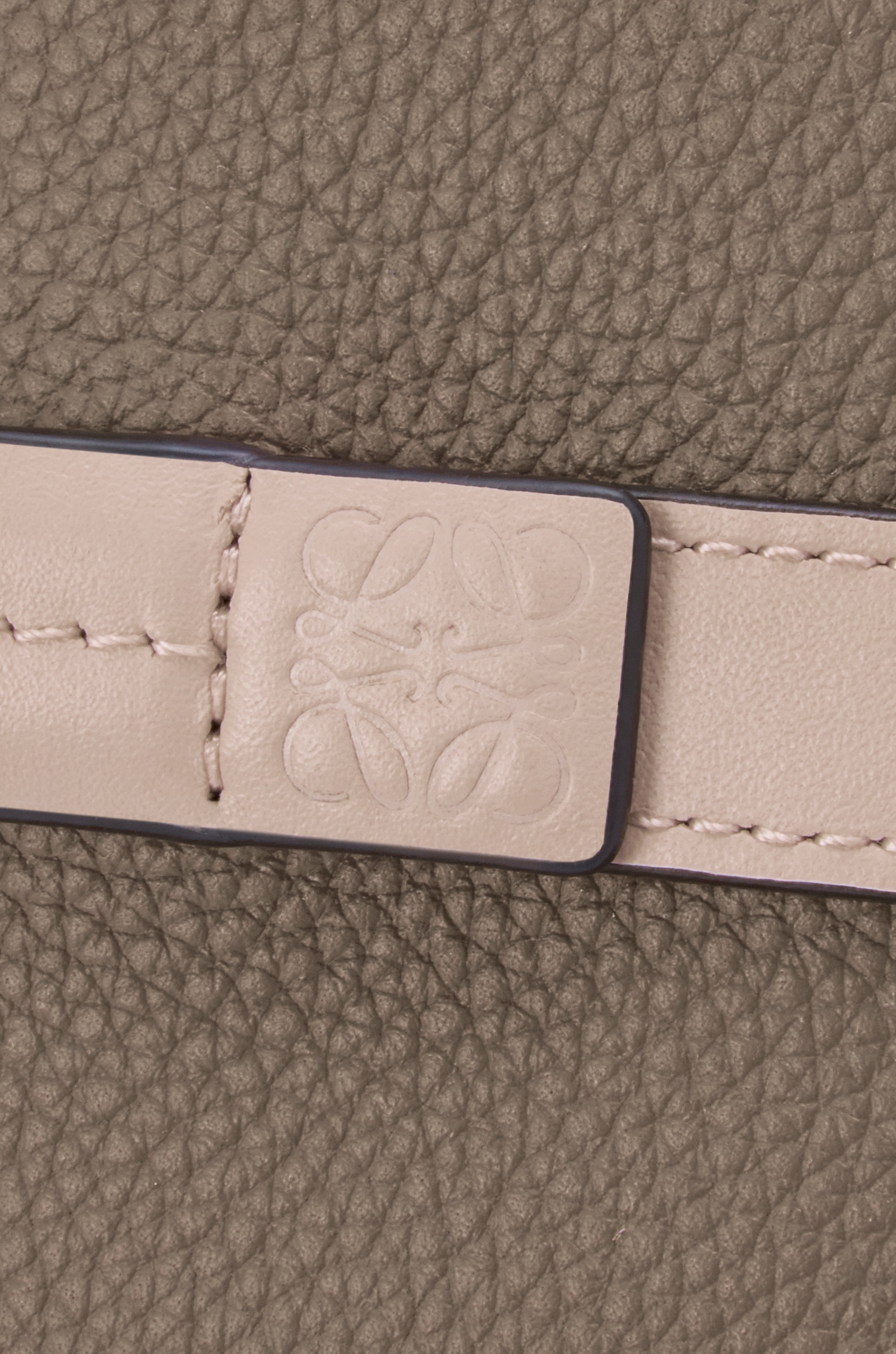 Trifold wallet in soft grained calfskin - 6