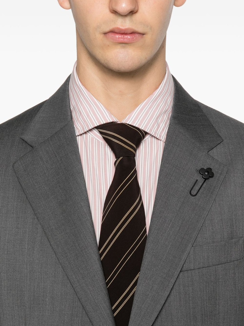 button-up blazer 5