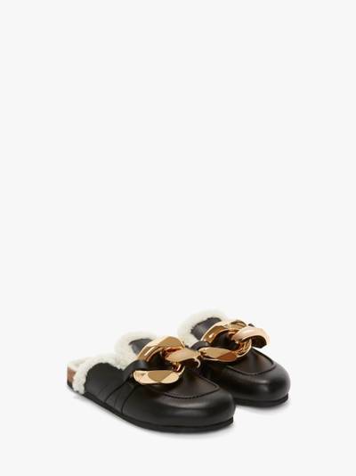 JW Anderson MEN’S SHEARLING CHAIN LOAFER MULES outlook