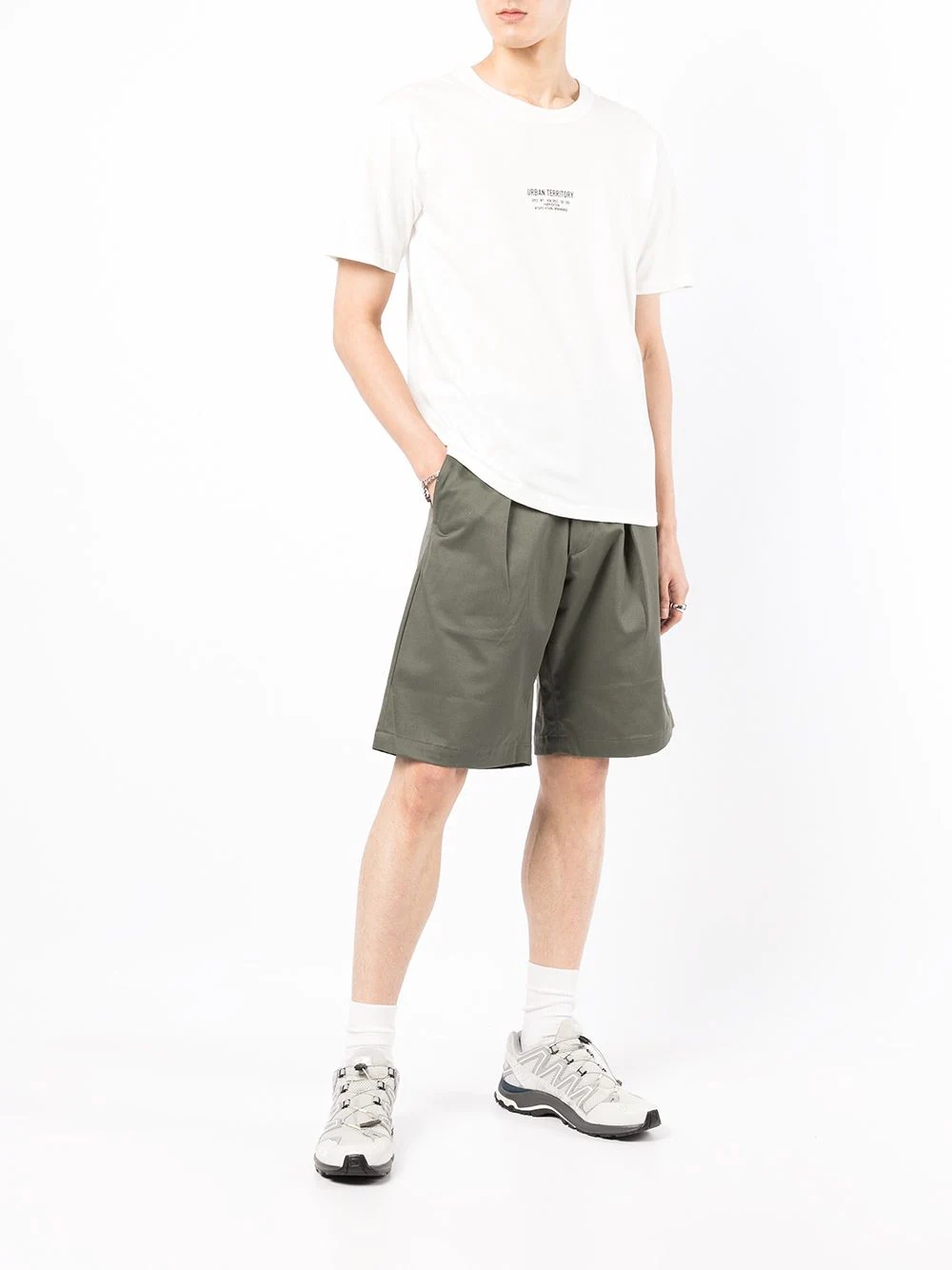 pleat-detail chino shorts - 2