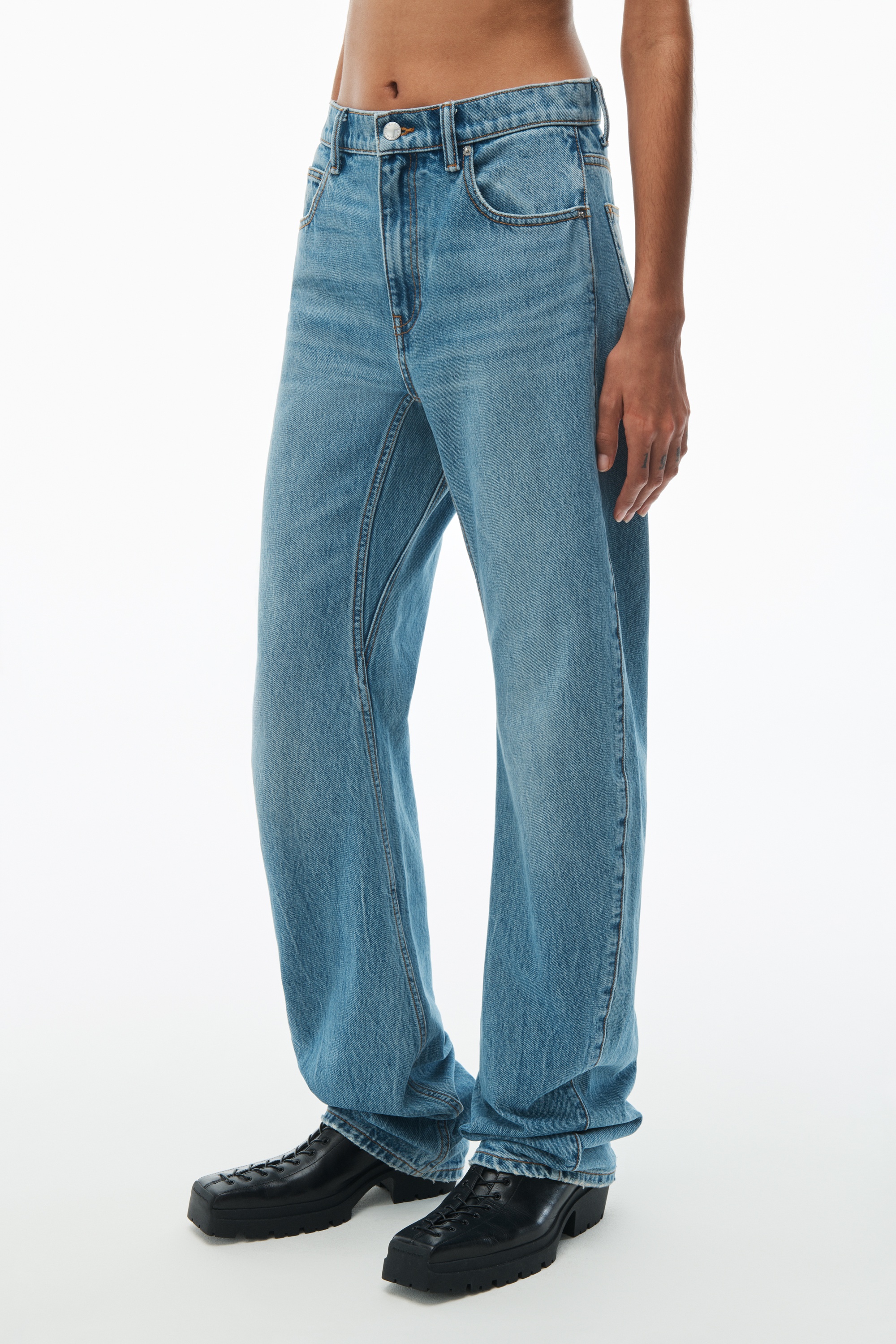 Curved Mid Rise Jean in Denim - 3