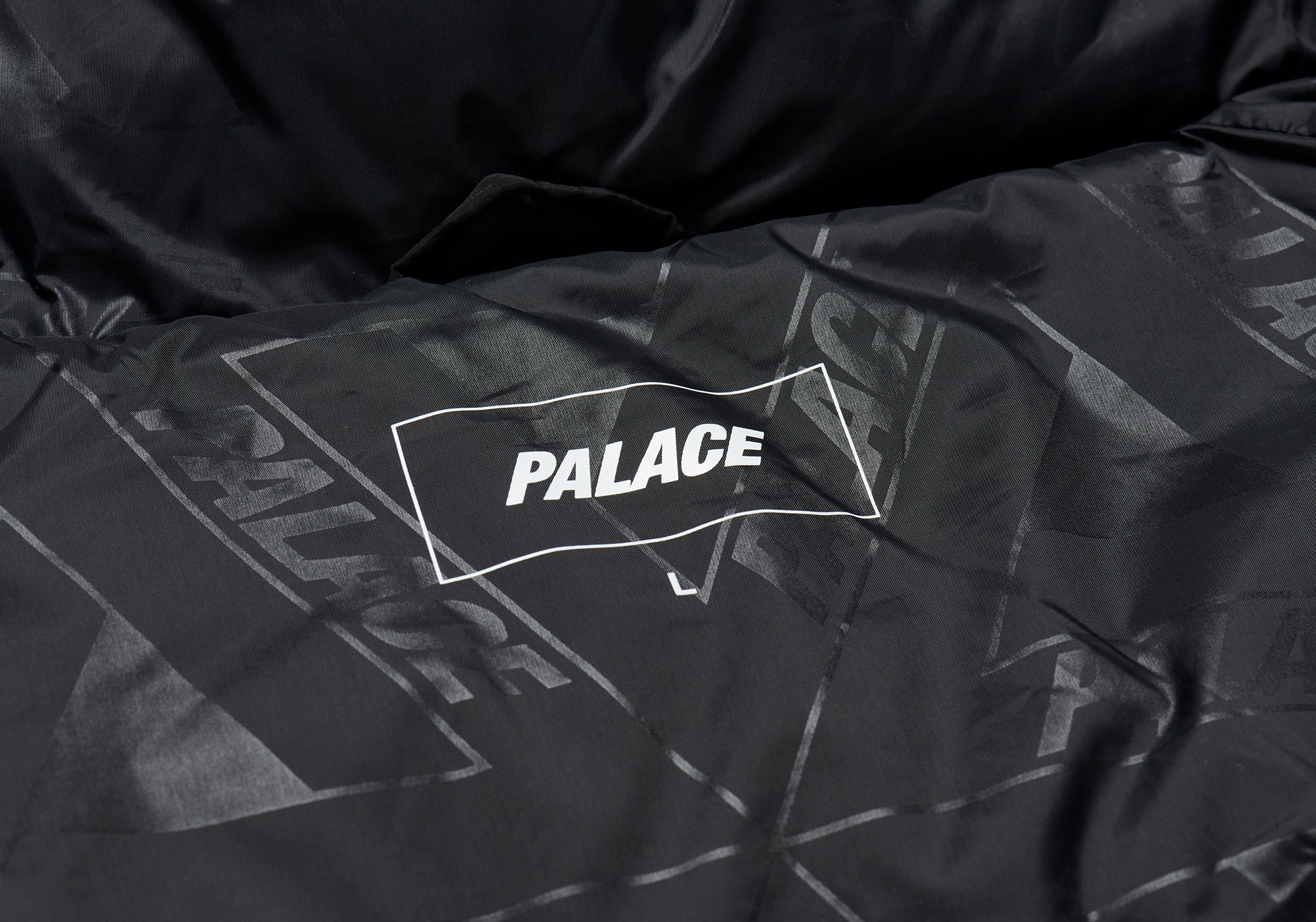 PALACE P-3B BAFFLE PARKA BLACK | REVERSIBLE