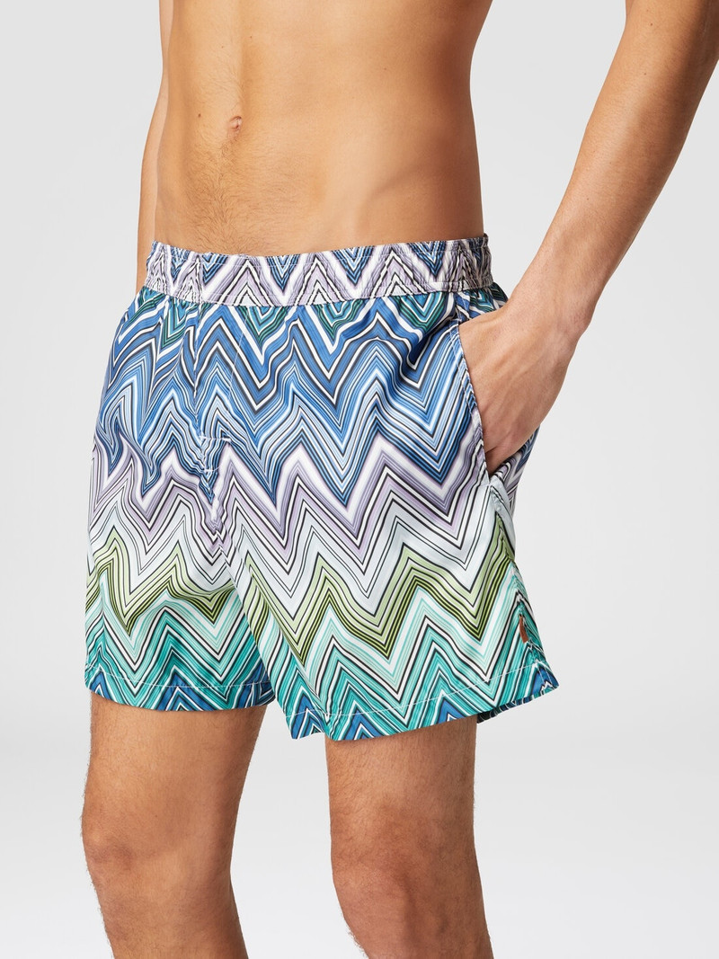 Swimming trunks with large zigzag print 5