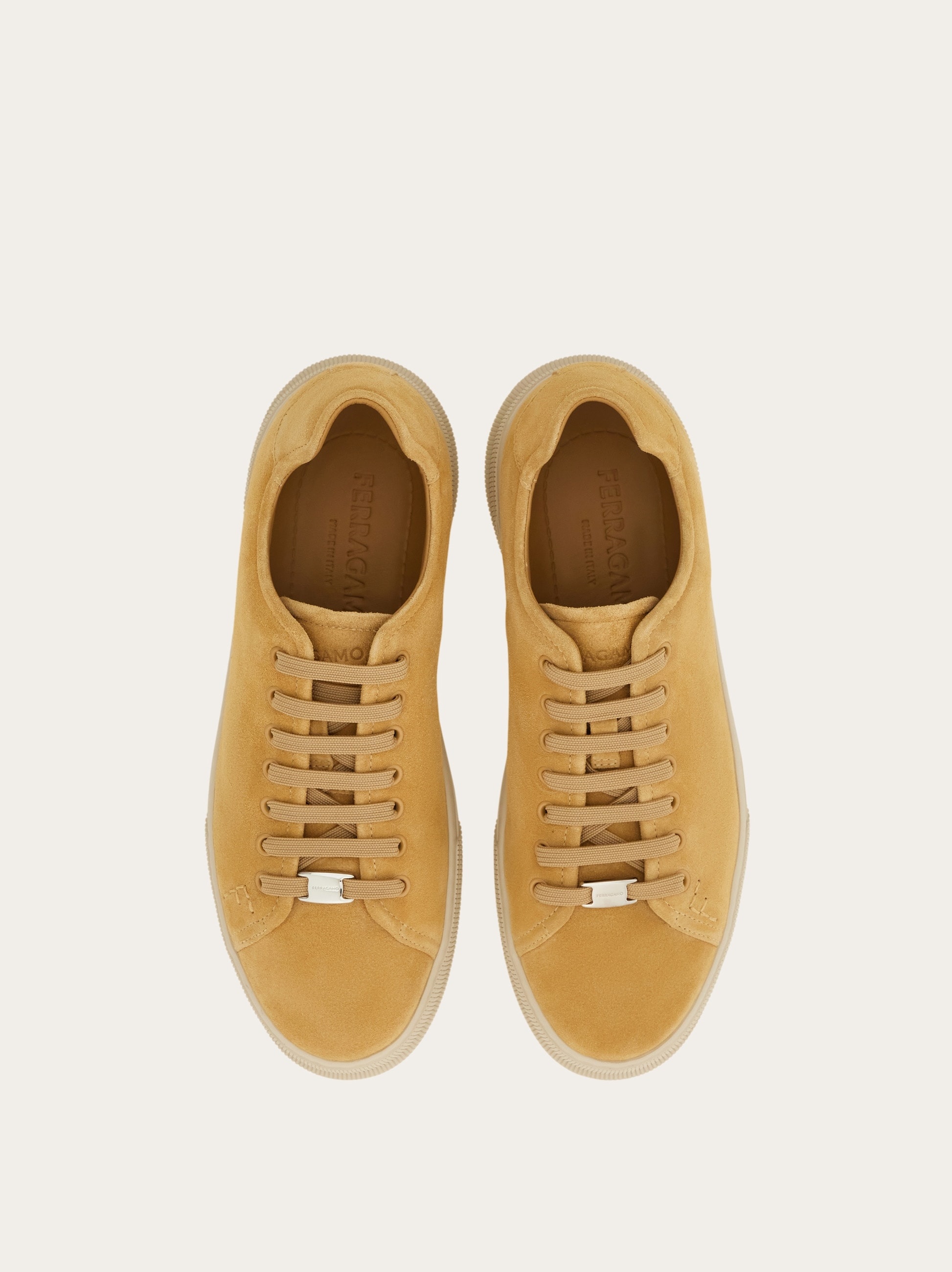 Low top sneaker - 2