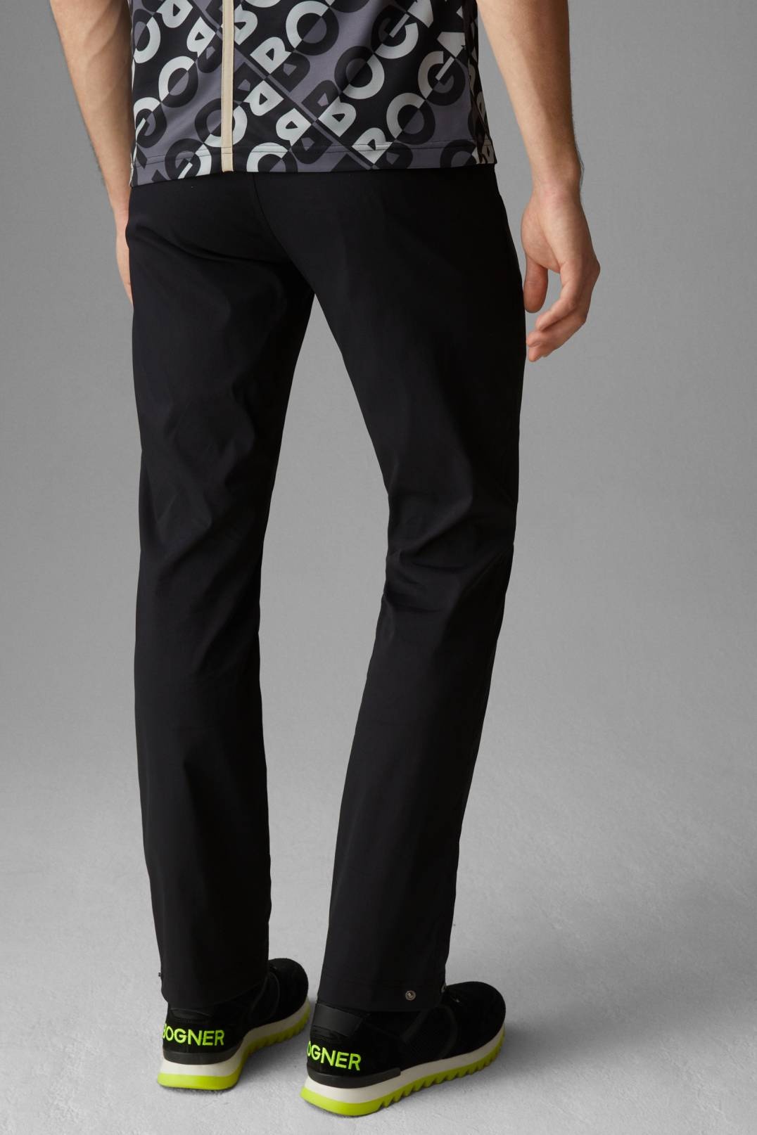 NICOLAS FUNCTIONAL CHINOS IN BLACK - 4