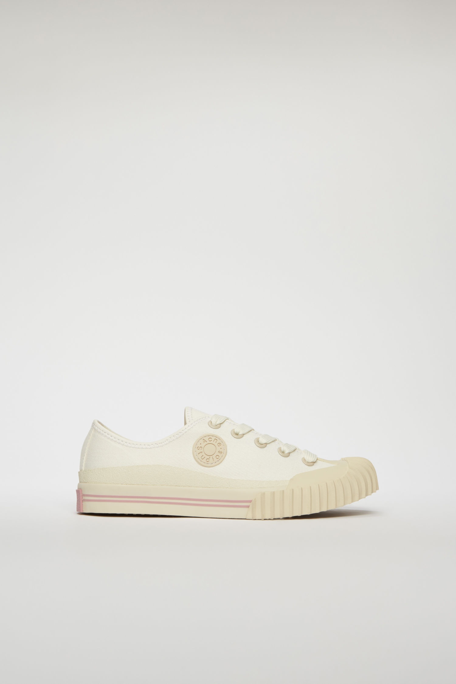 Logo-patch canvas sneakers ivory white - 1