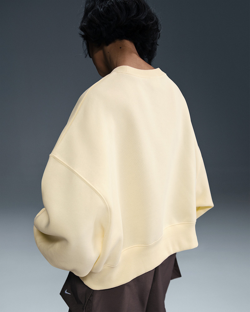 Nike Nike Sportswear Phoenix Fleece Women's Over-Oversized Crew-Neck Sweatshirt outlook