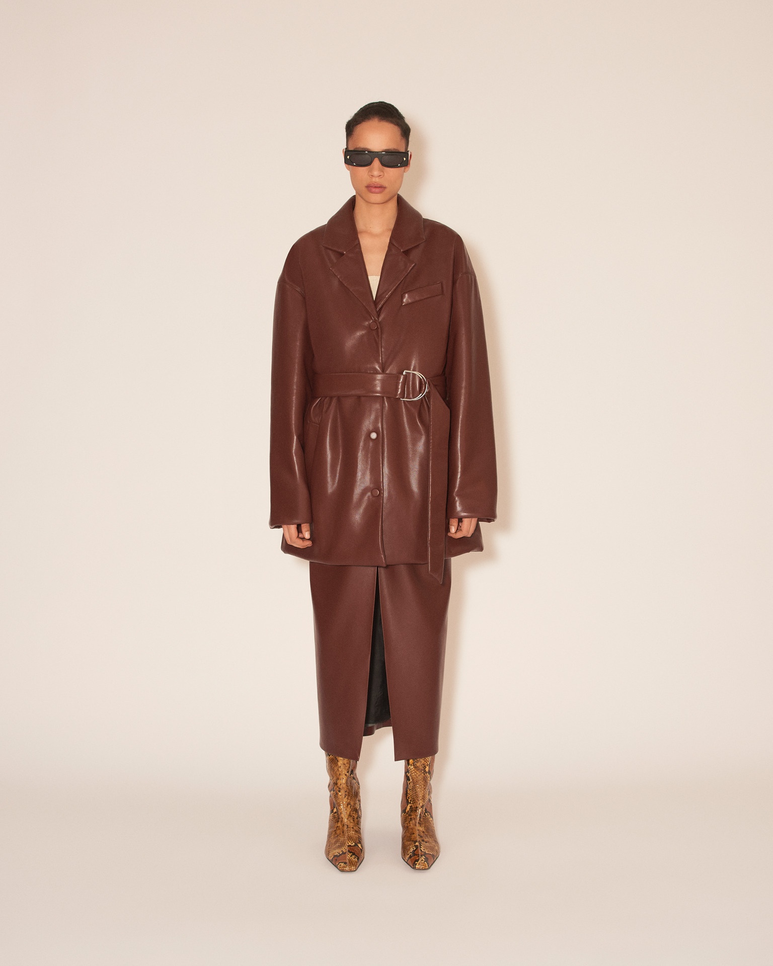 Nanushka LIBAN - Belted OKOBOR™ alt-leather padded jacket - Plum chutney |  REVERSIBLE
