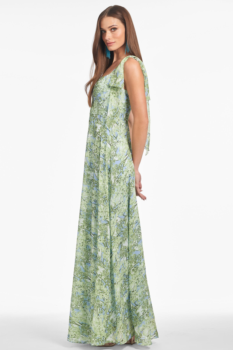 SACHIN & BABI PEARL GOWN - PERIDOT BOUQUET outlook