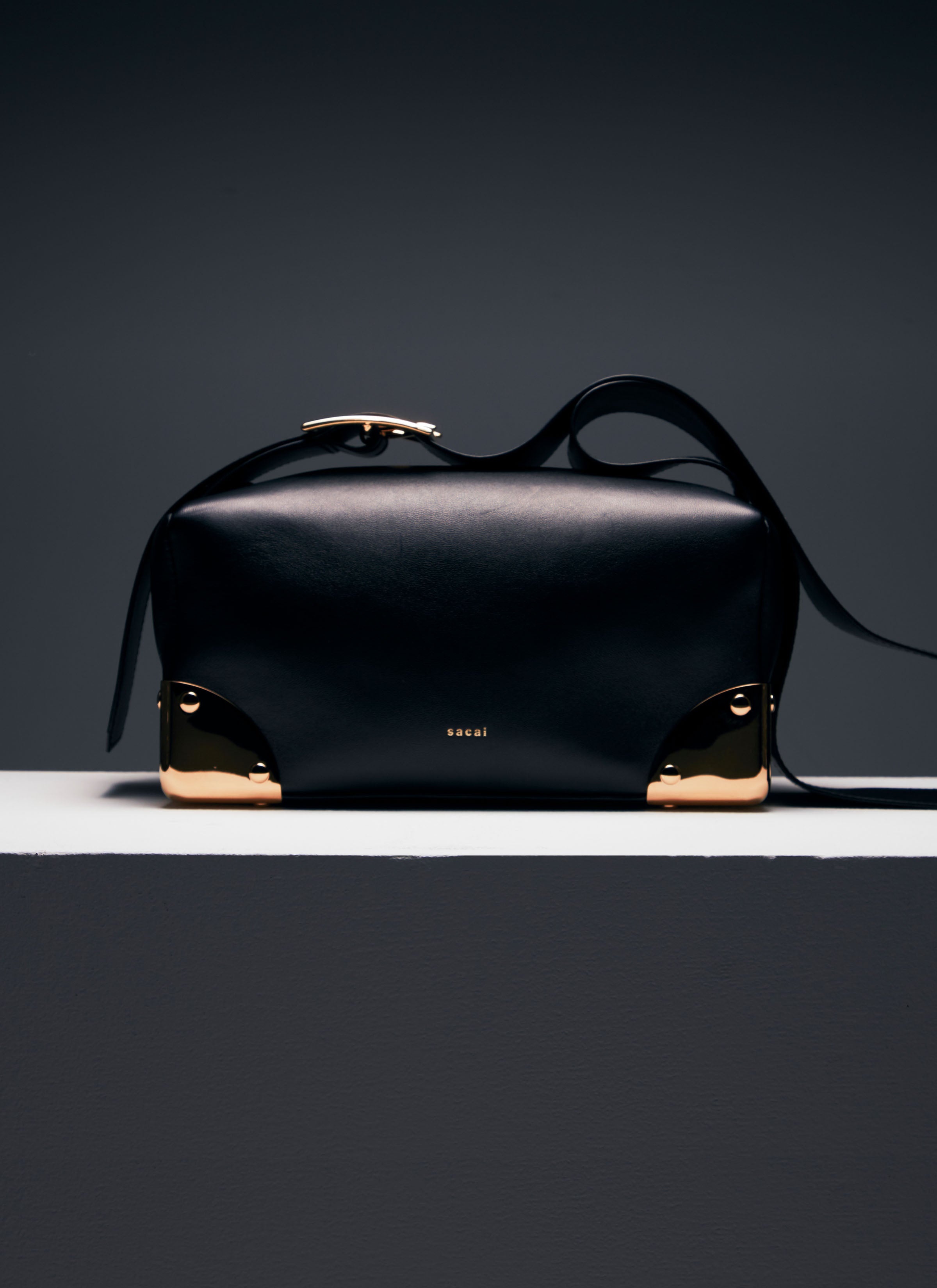 Corner Metal Sholder Bag - 4