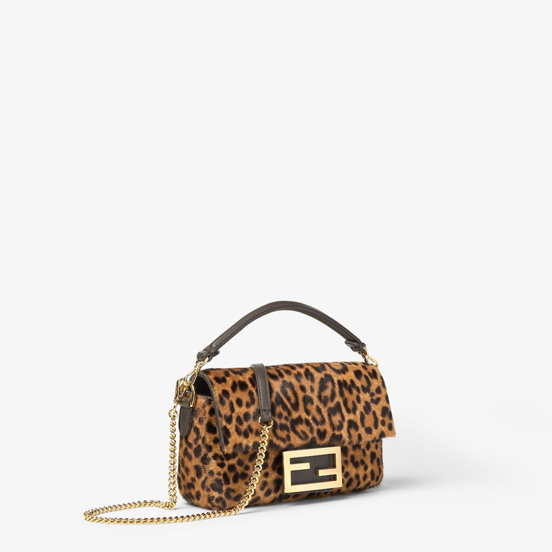 FENDI Baguette Mini outlook