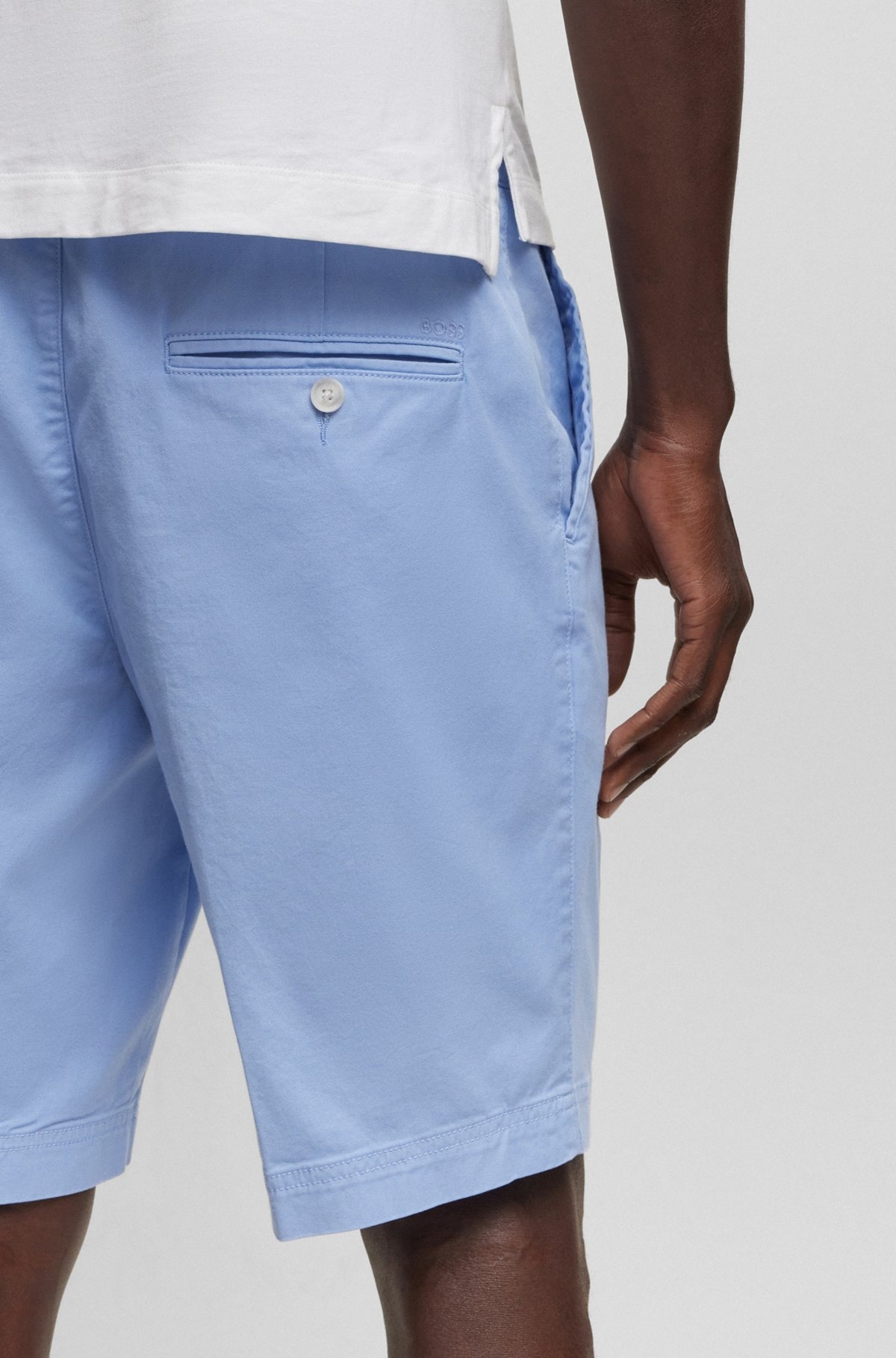 SLIM-FIT SHORTS IN STRETCH-COTTON GABARDINE - 5