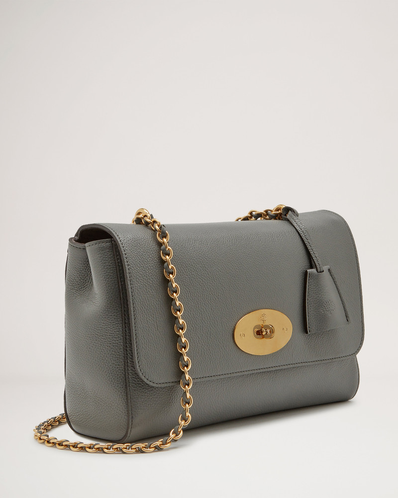 Medium Lily
Charcoal Small Classic Grain 3