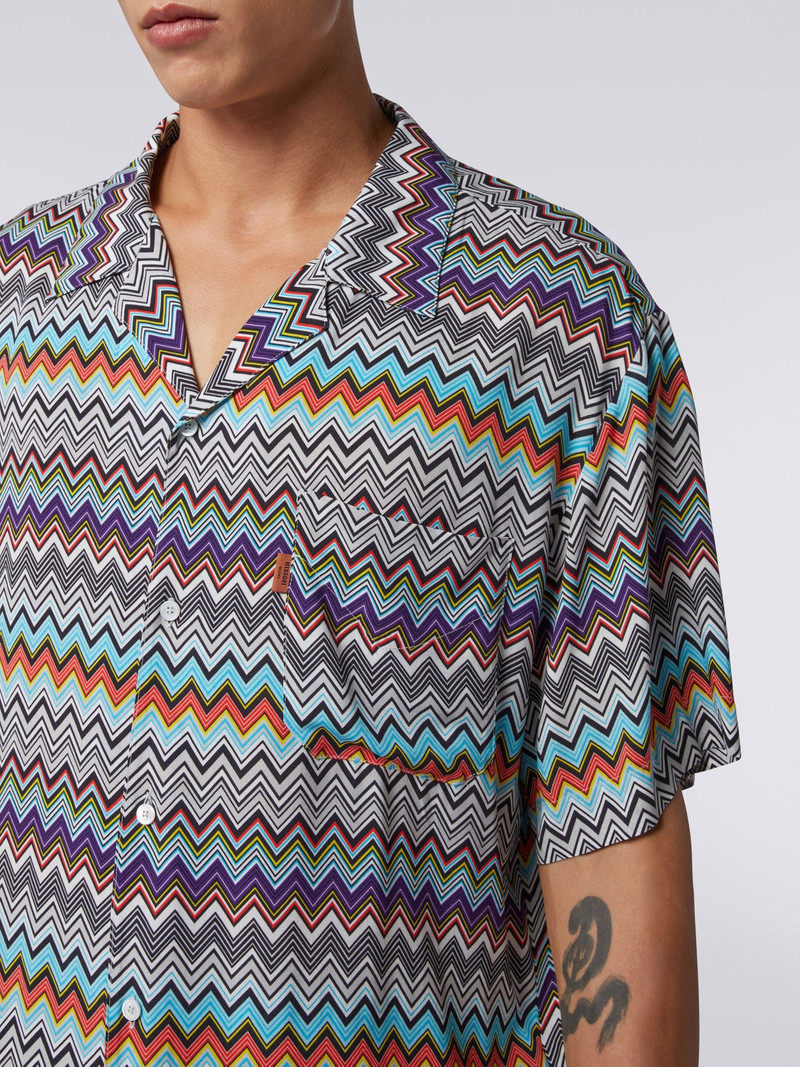 Short-sleeved viscose bowling shirt 5