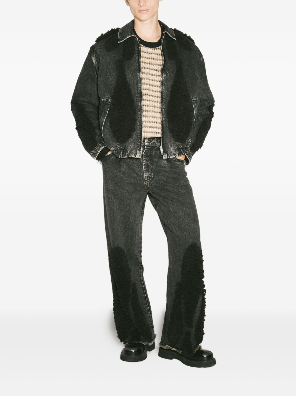 frayed-hem shearling-panel jeans - 2