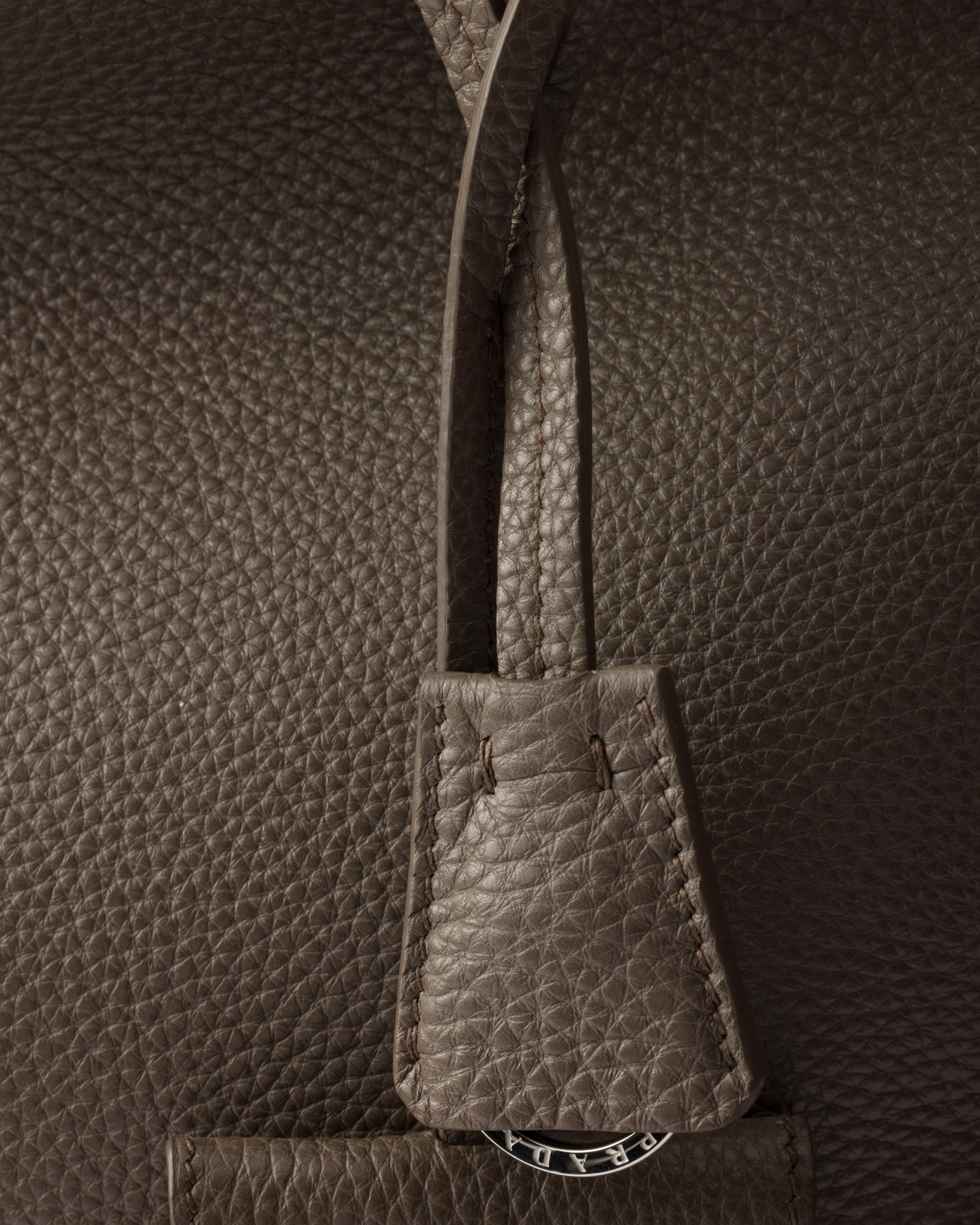 Leather tote - 7