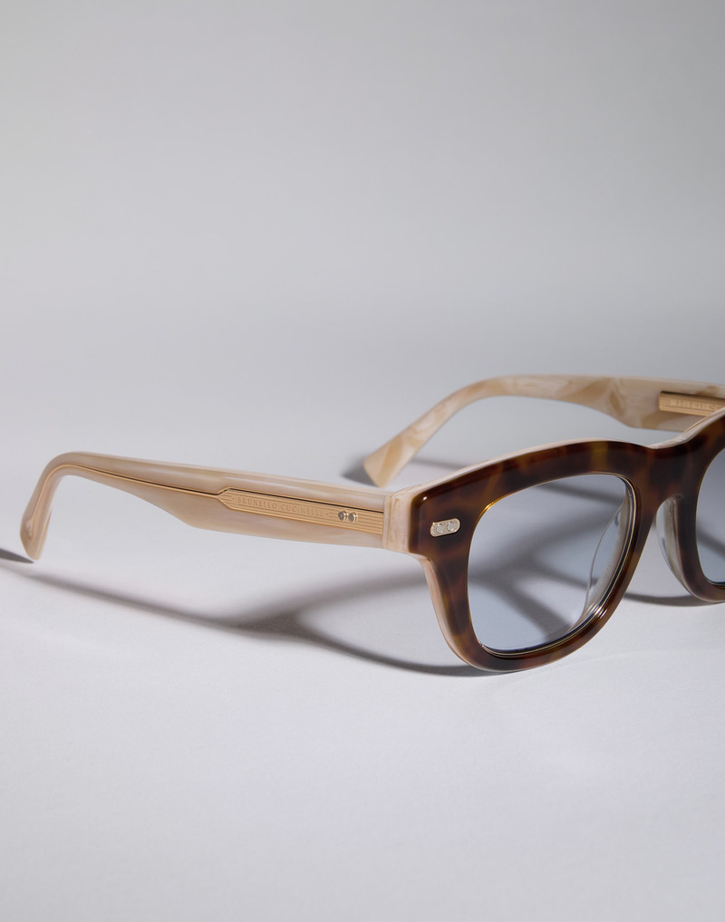 Squared acetate and 18k gold-plated frame 3