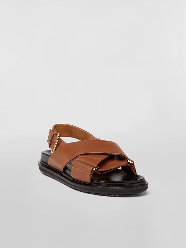 BROWN CALFSKIN CRISS-CROSS FUSSBETT - 2