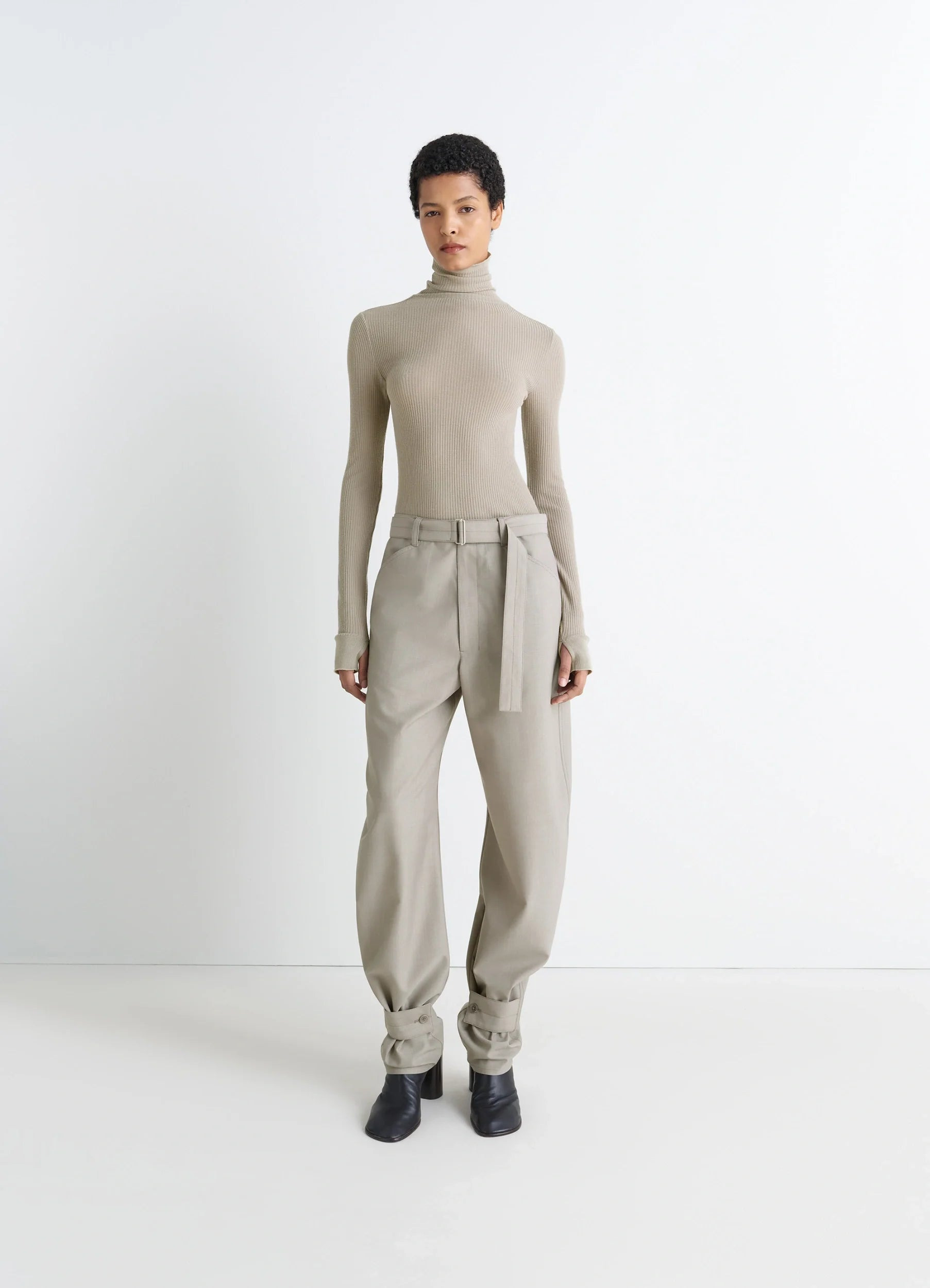 SEAMLESSHORT SLEEVES HIGH NK TOP - 3