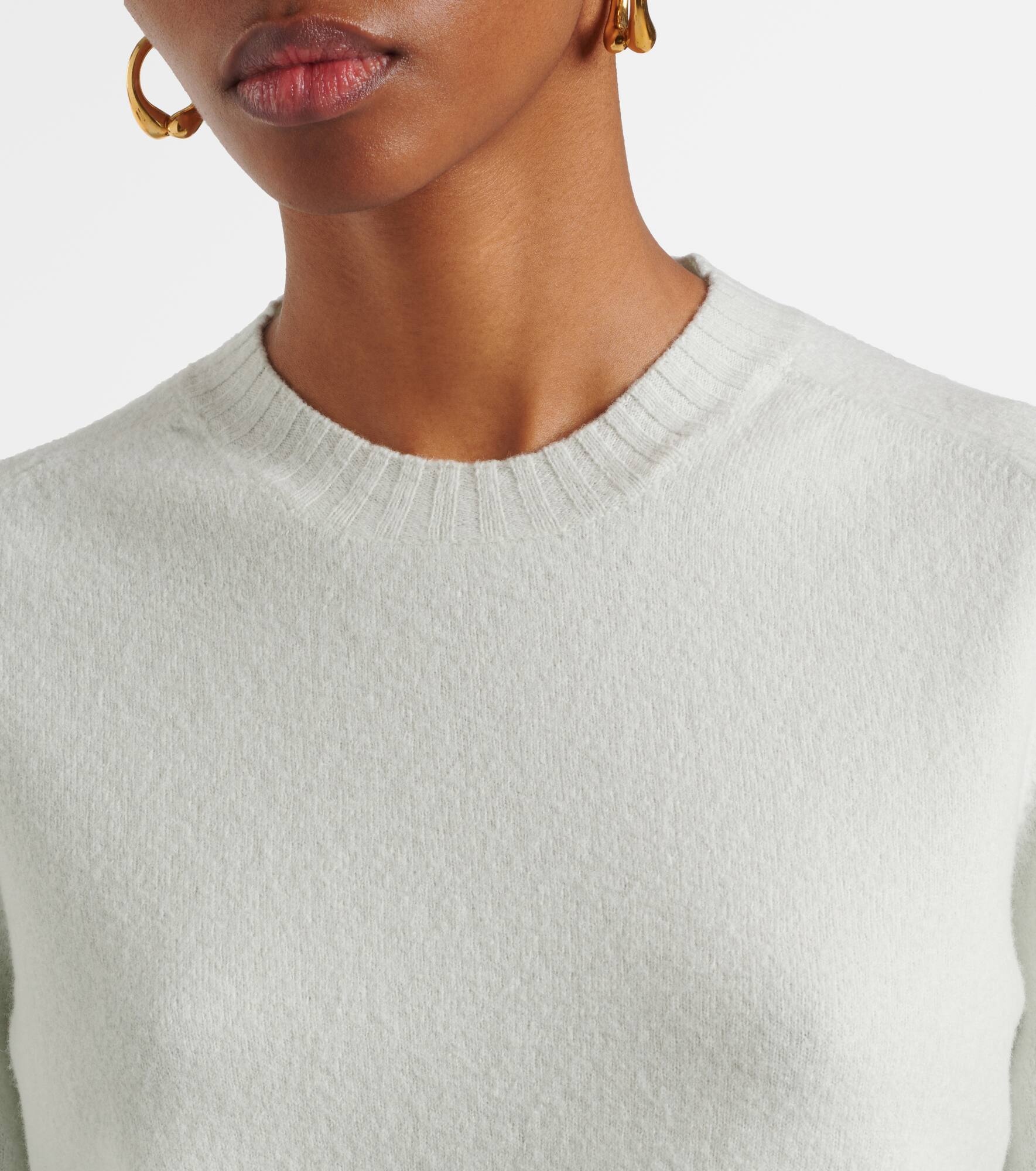 Wool sweater - 4