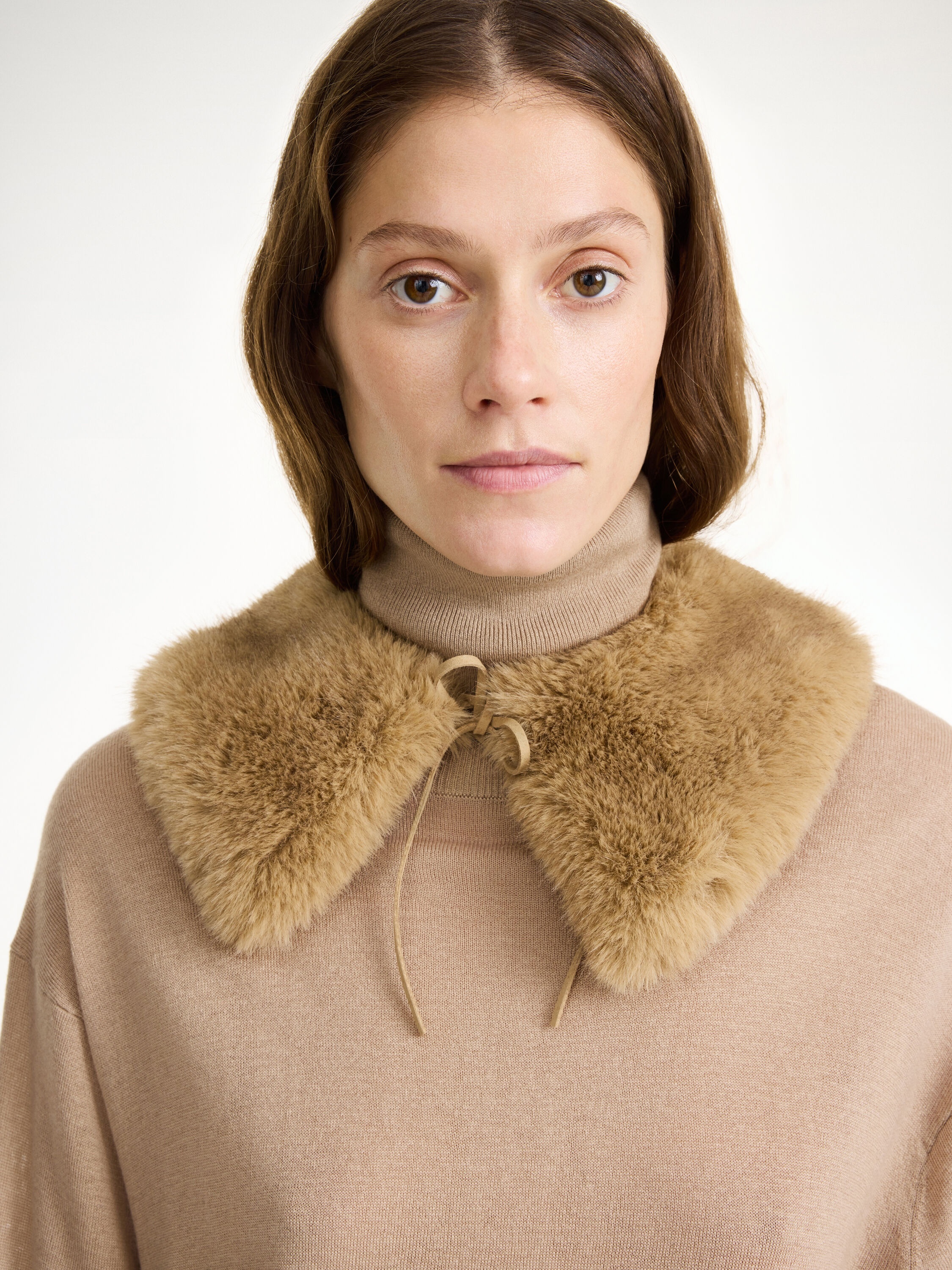 Cowie faux fur collar - 2