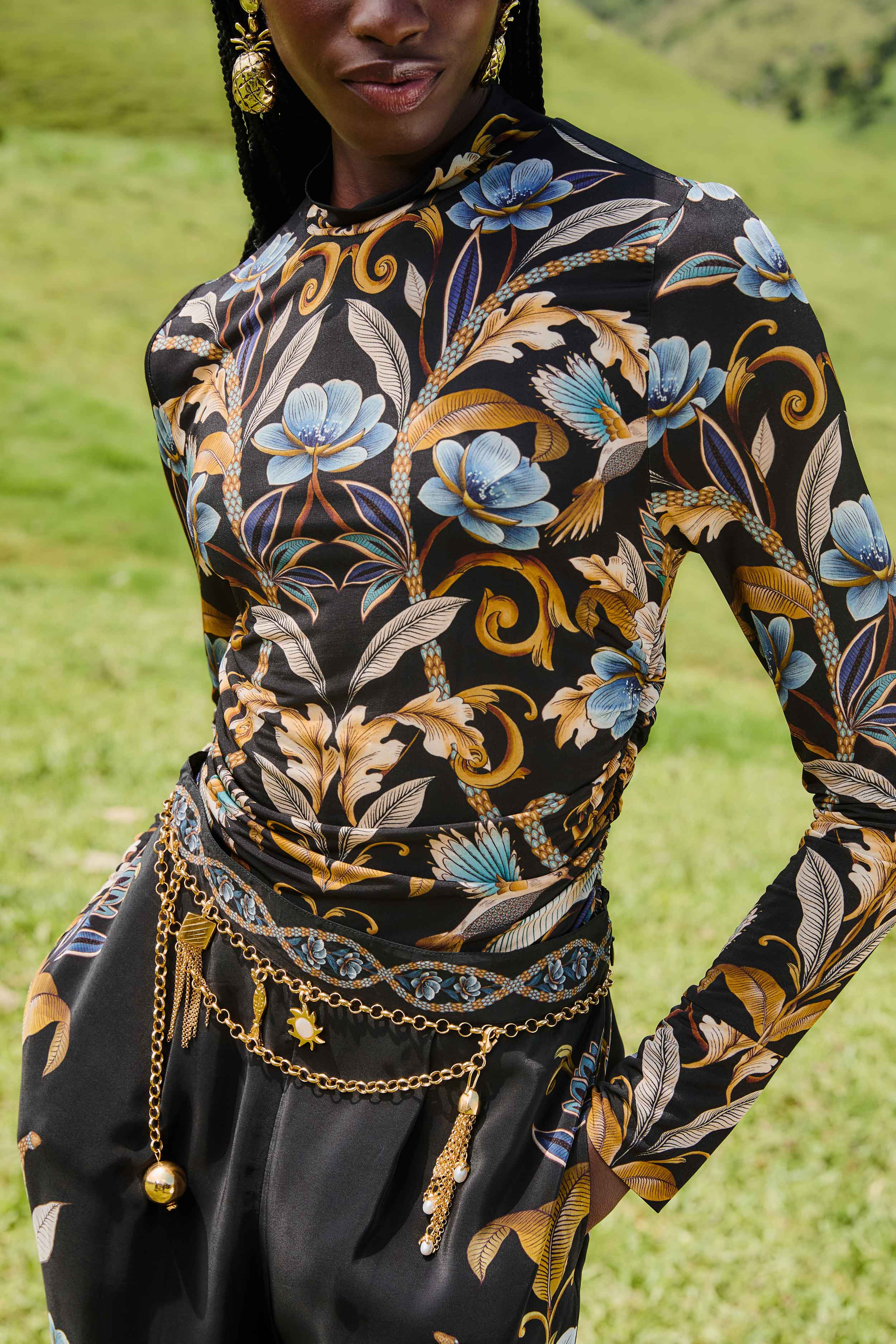 Black Flowerful Garden Jersey Blouse - 3