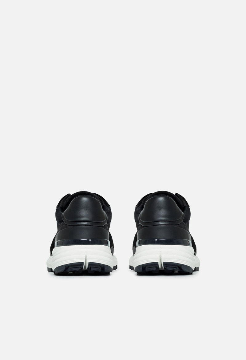 EDITION ONE RUNNER 4