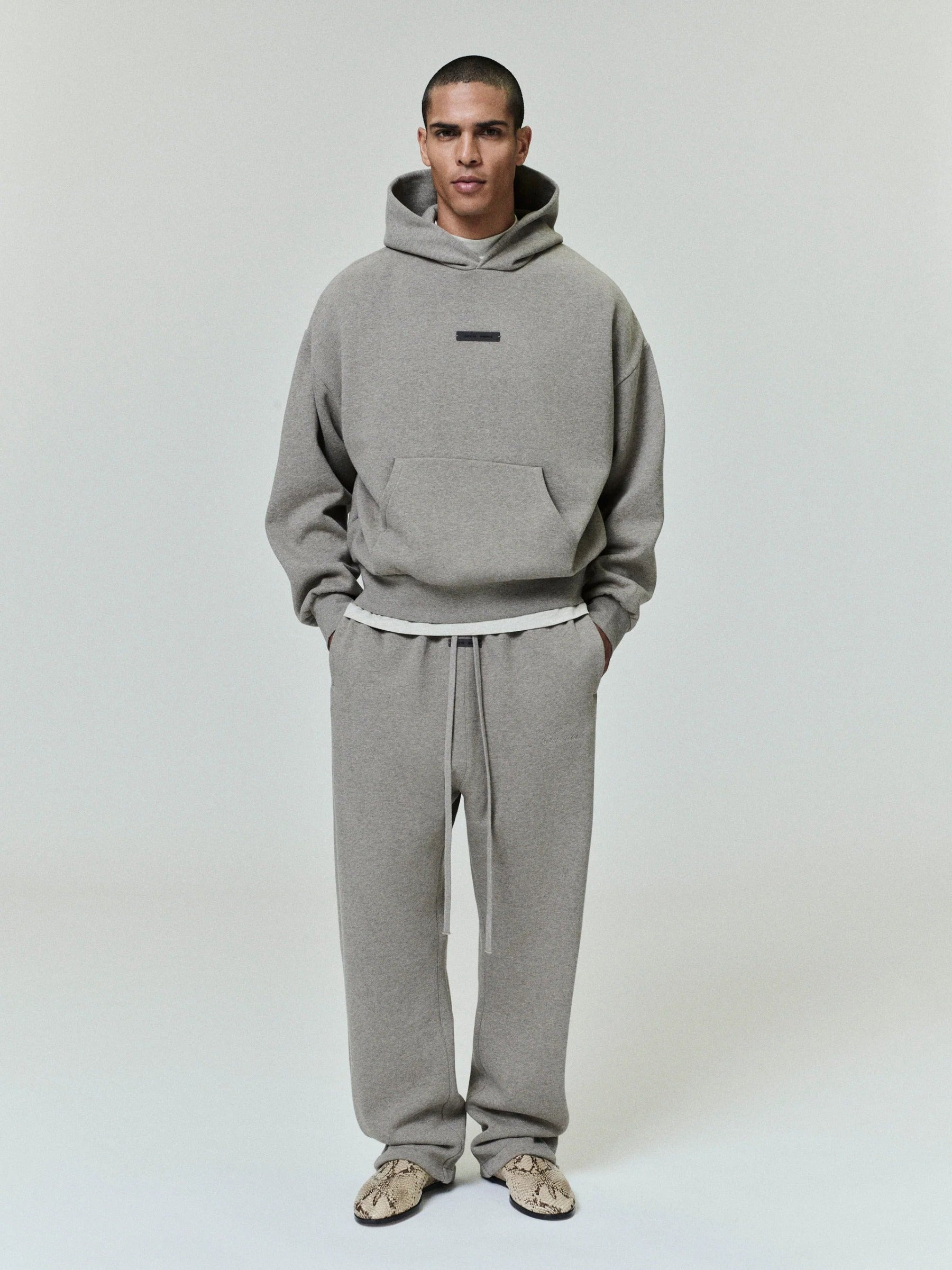 HOODED SWEATSHIRT - 2
