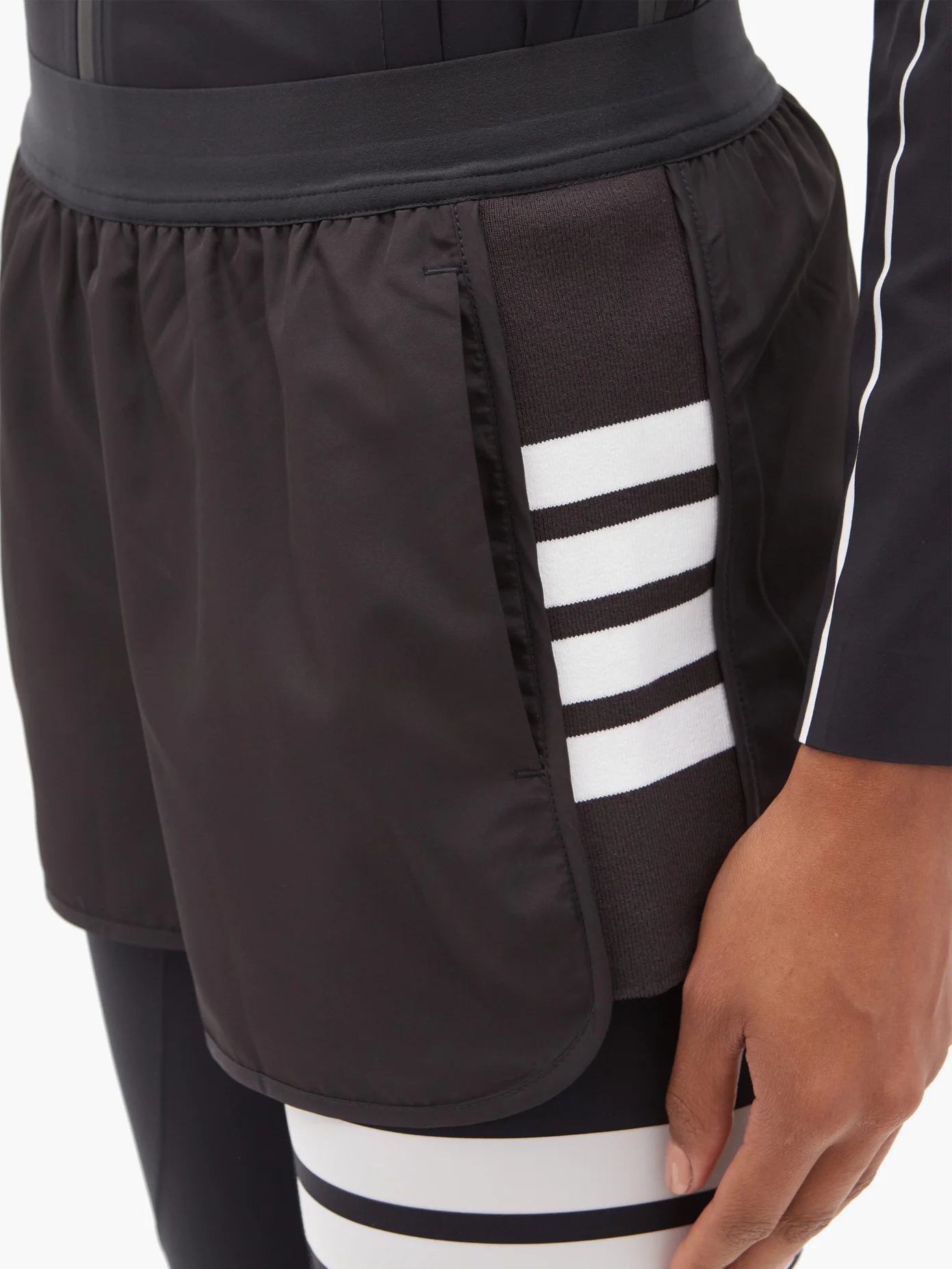 Four-bar shell running shorts - 3