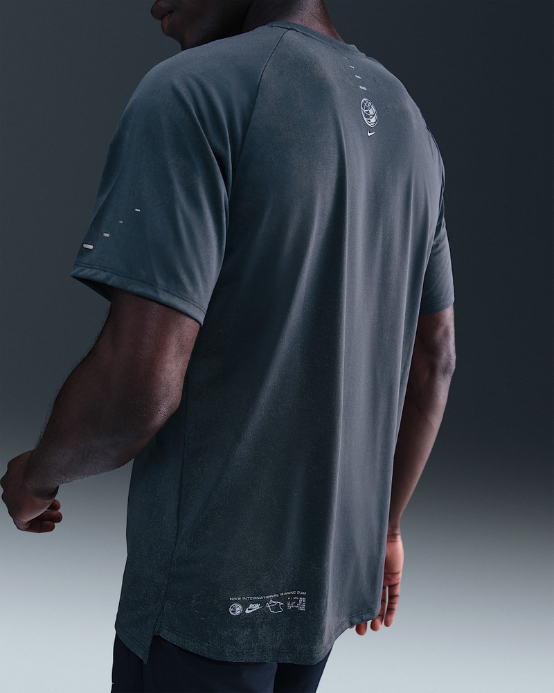 Nike Nike Stride Men's Dri-FIT ADV Short-Sleeve Running Top with Reflective Accents outlook