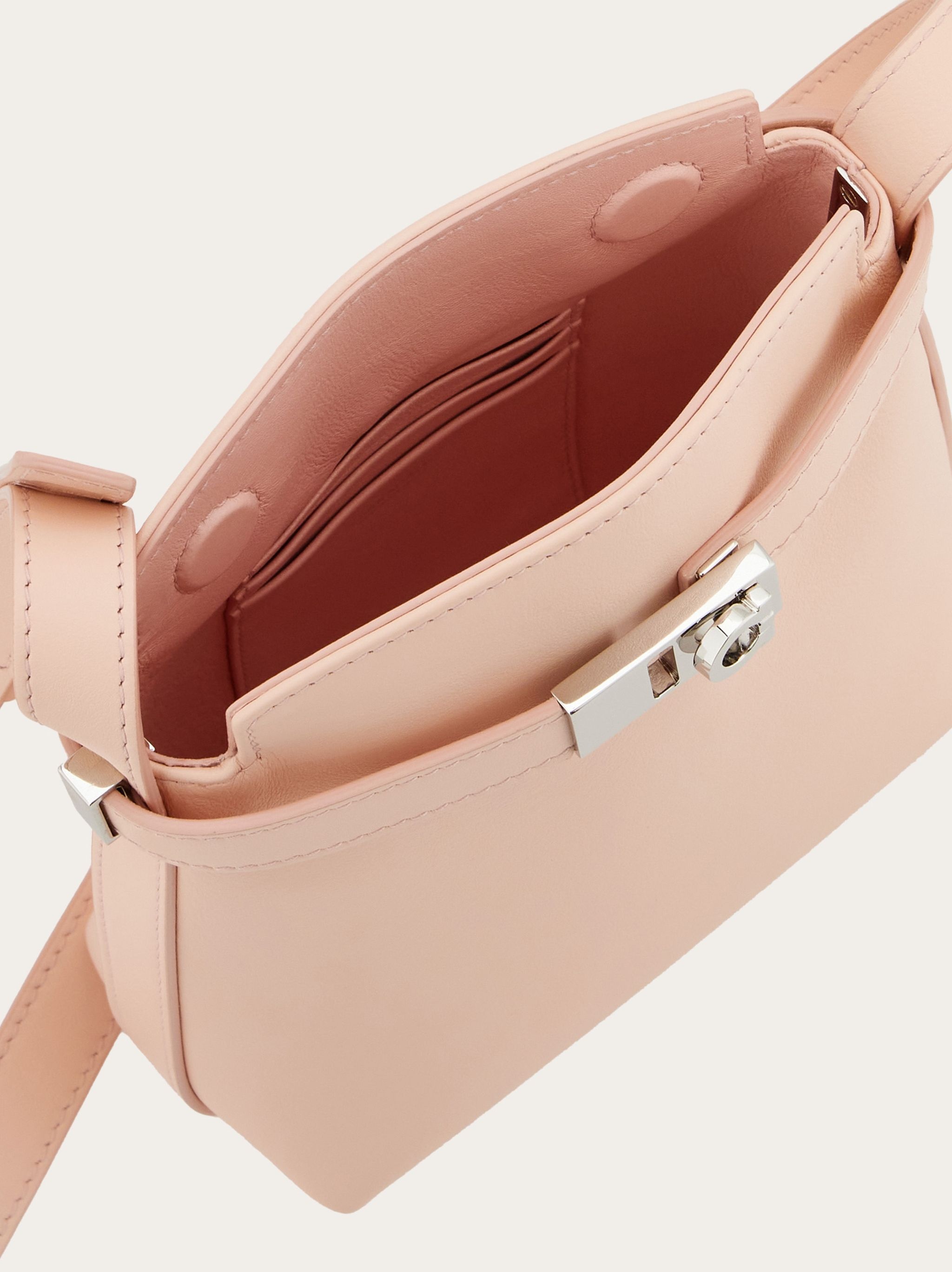 Hug smartphone holder - 3