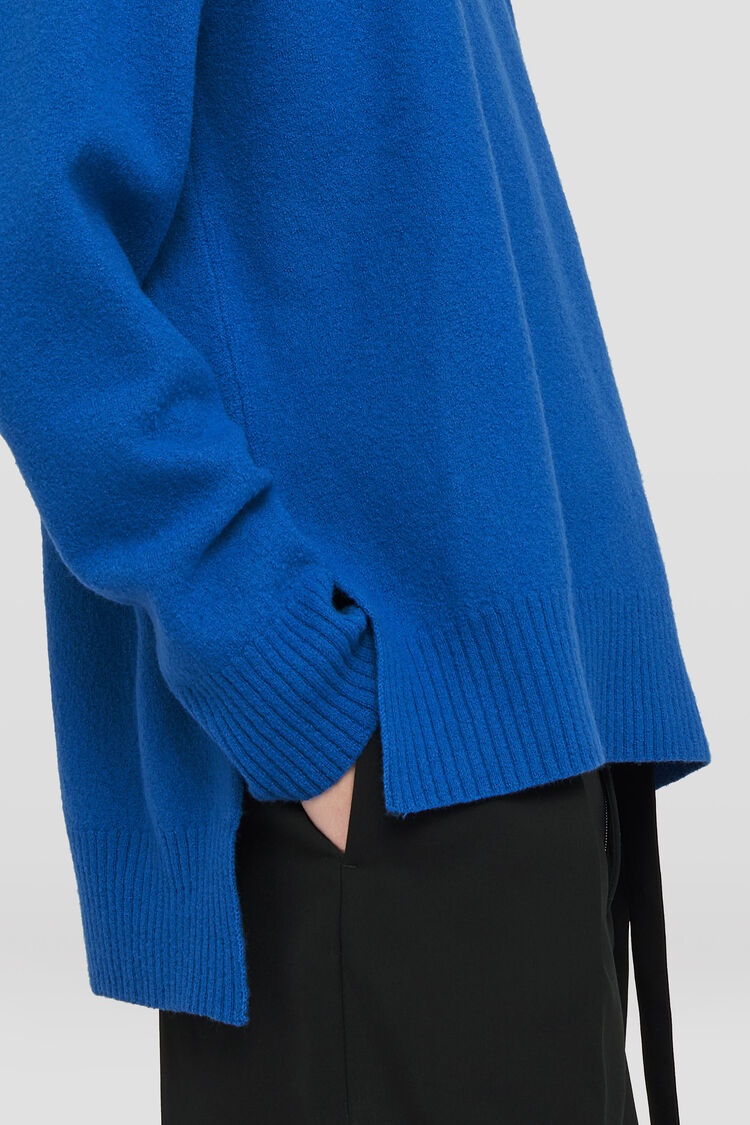 Crew-Neck Sweater - 7