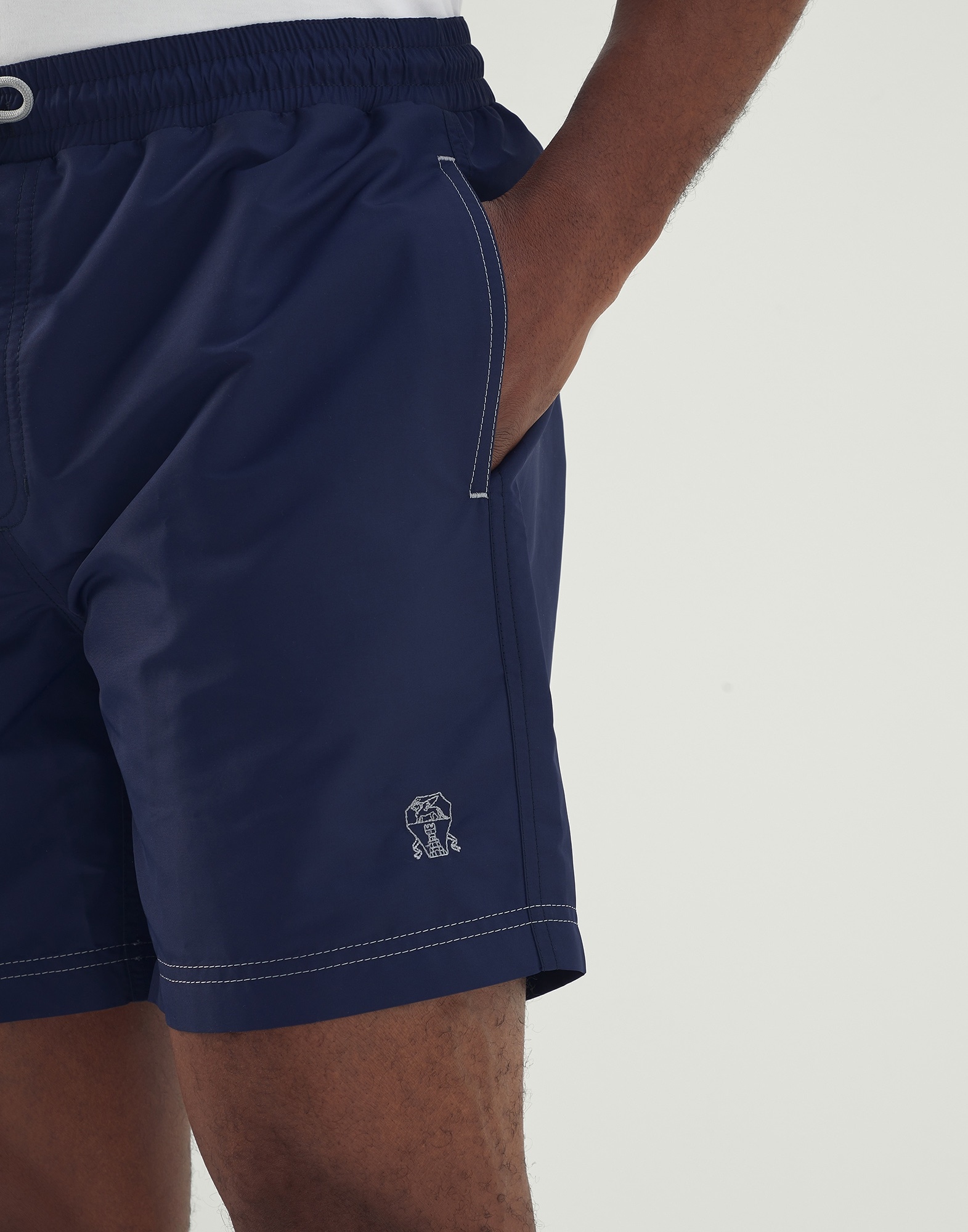 Swim shorts with contrast stitching - 3