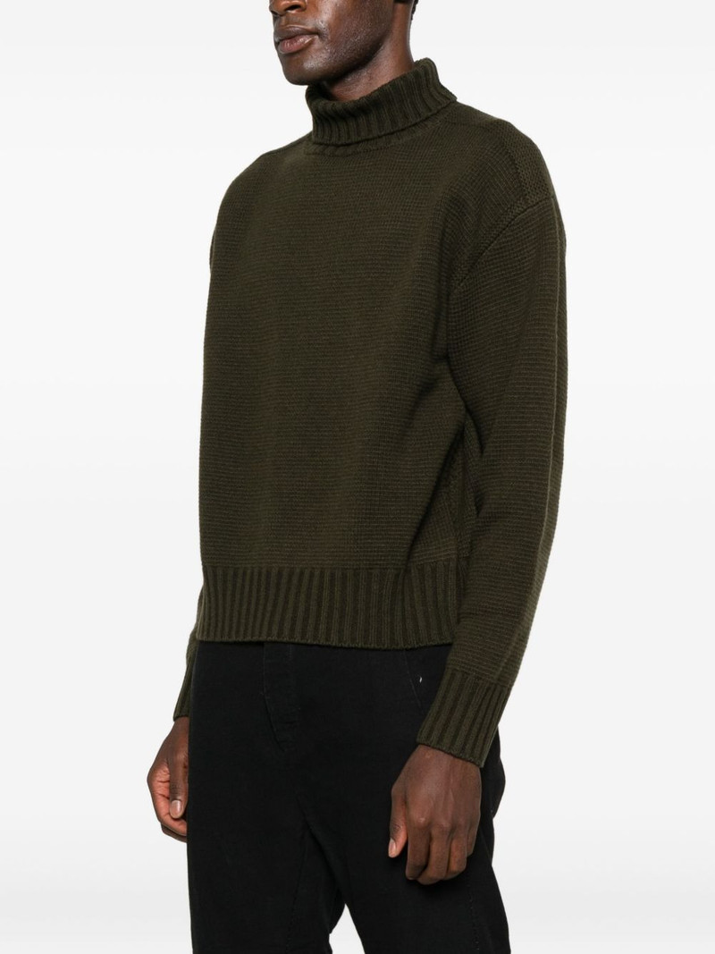 roll-neck sweater 3