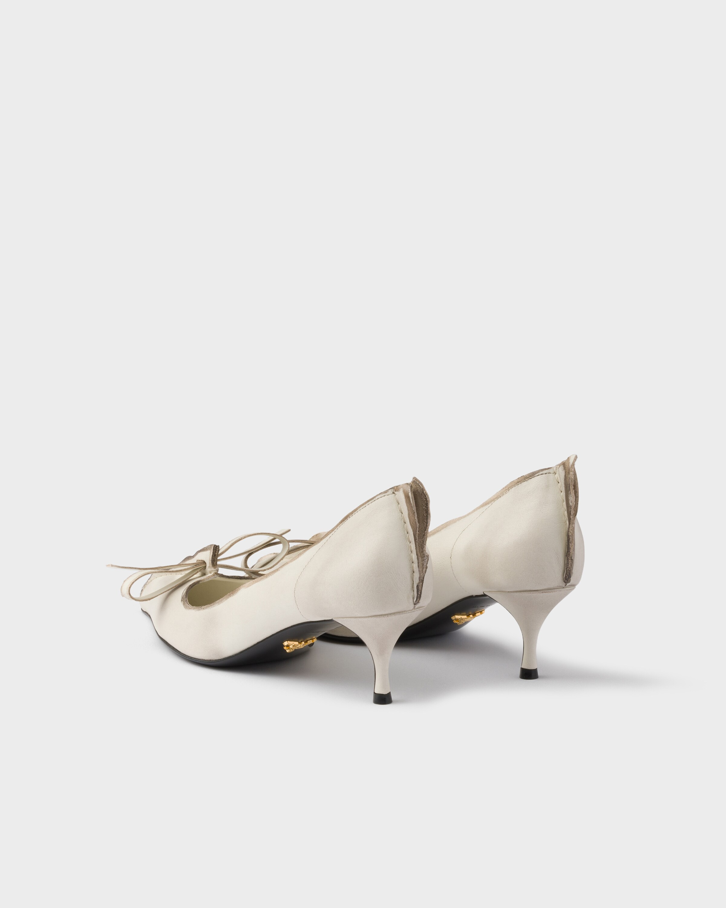 Antiqued leather pumps - 5
