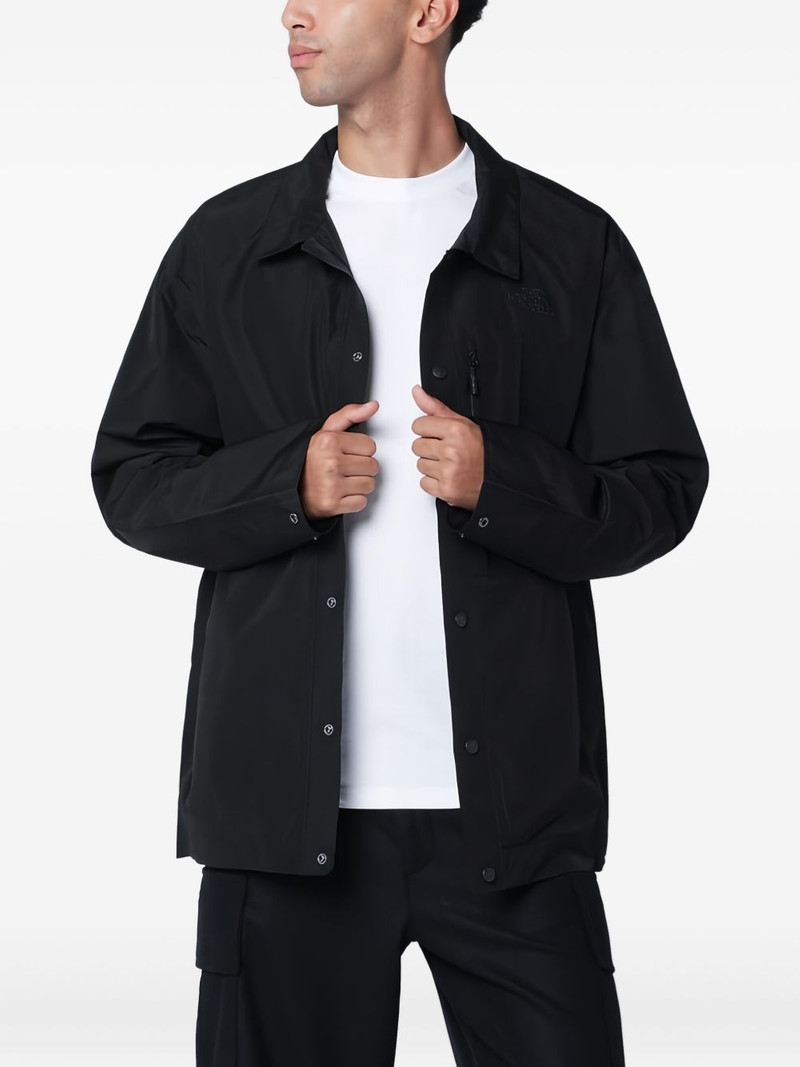long-sleeve buttoned shirt 1