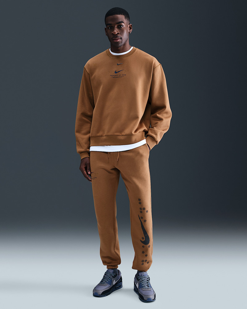 Nike Sportswear Club Men's Fleece Crew-Neck Sweatshirt 4